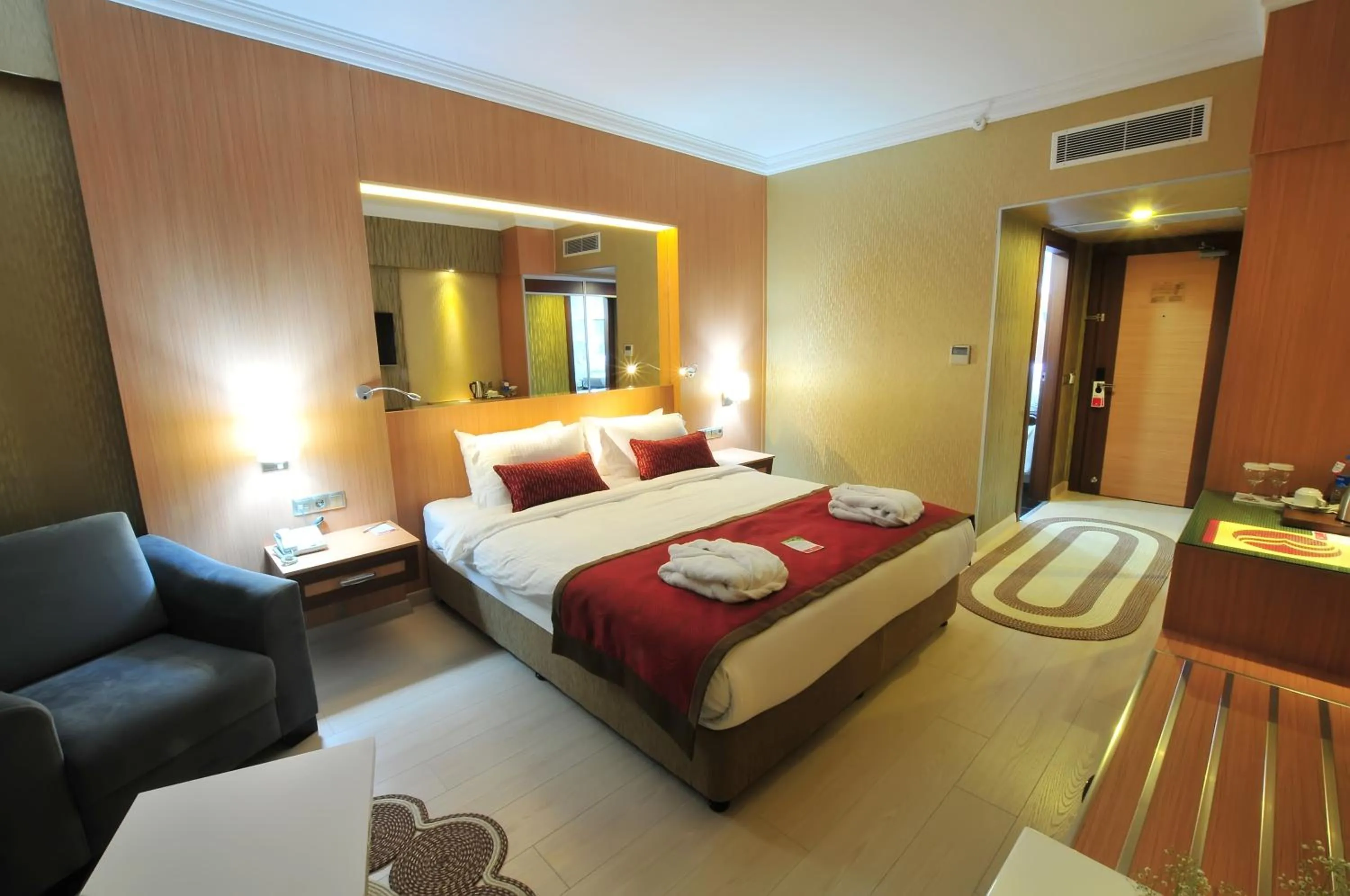 Bedroom, Bed in Ramada Usak