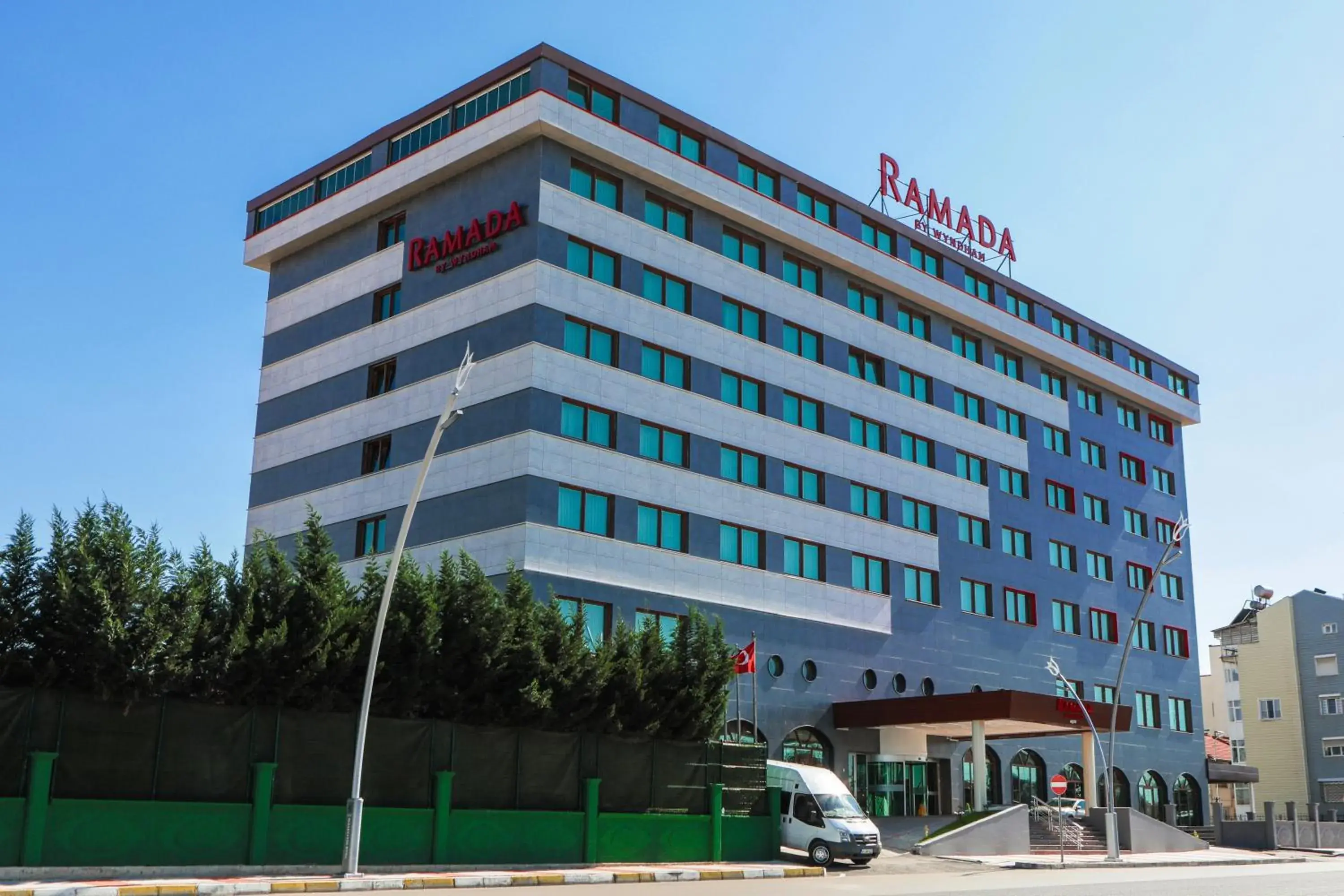 Property building in Ramada Usak Property building in Ramada Usak
