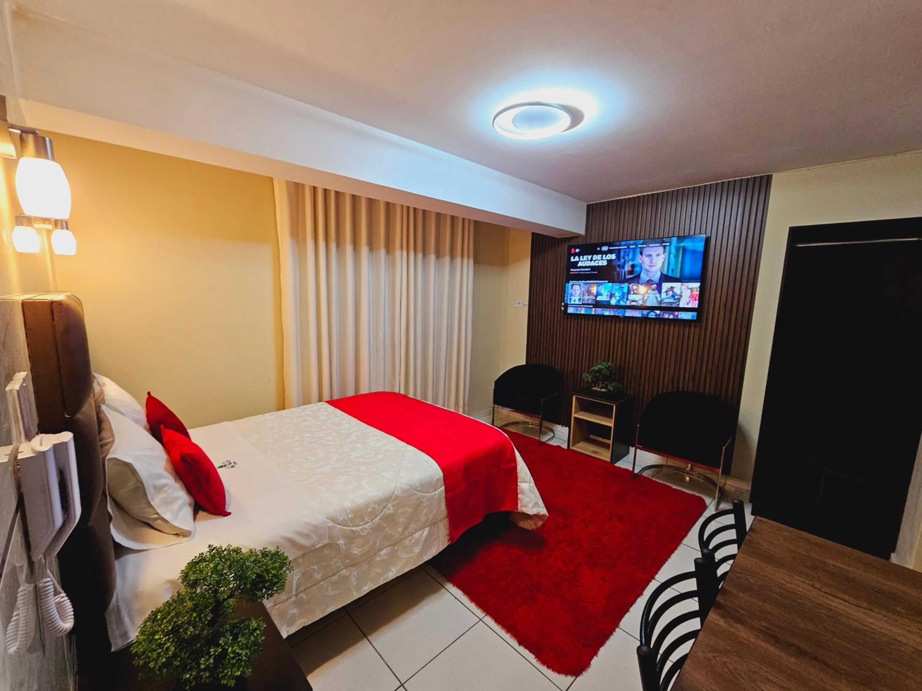 Photo of the whole room, Bed in Hotel del Valle