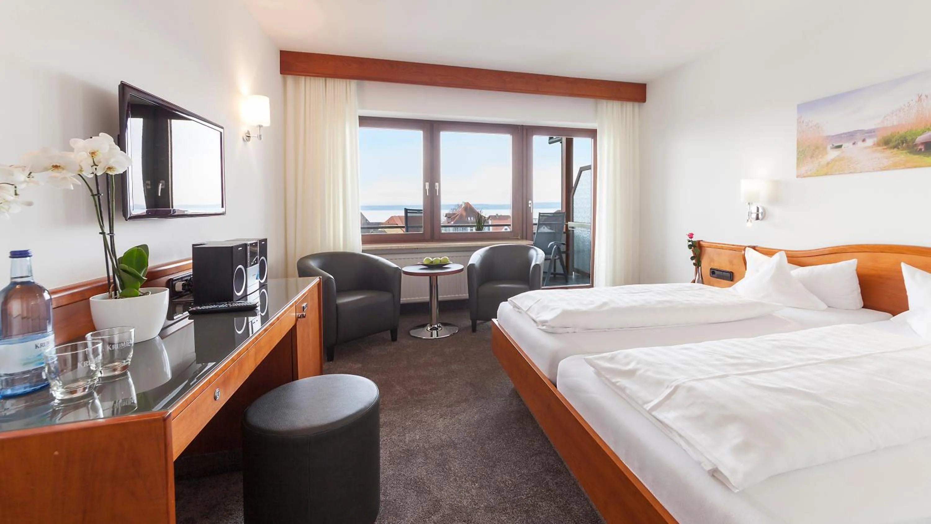 Double Room with Balcony and Lake View in Hotel Restaurant Hansjakob