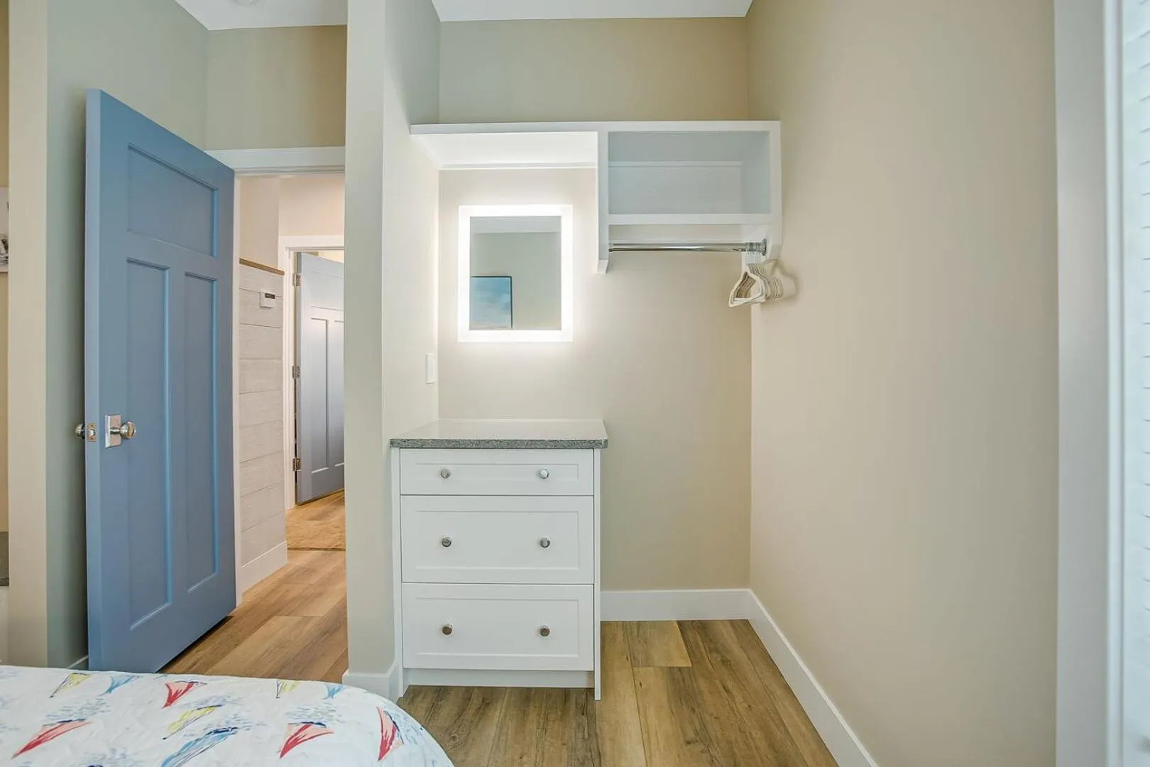 Bed in Lakemore Resort