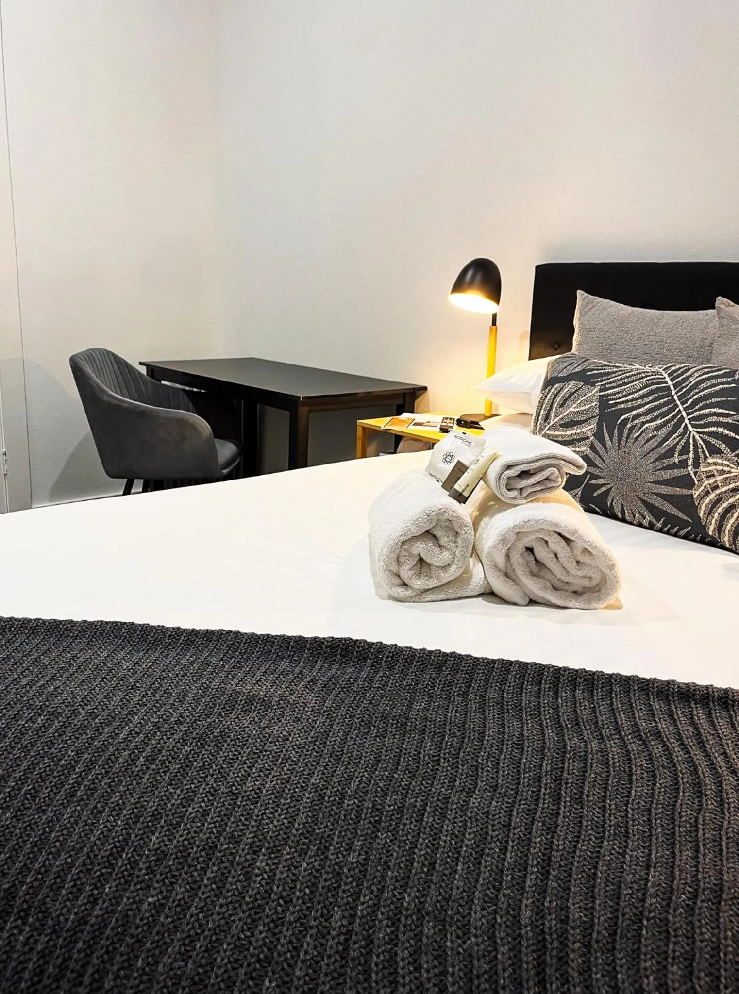 Bedroom, Bed in Manjimup Hotel