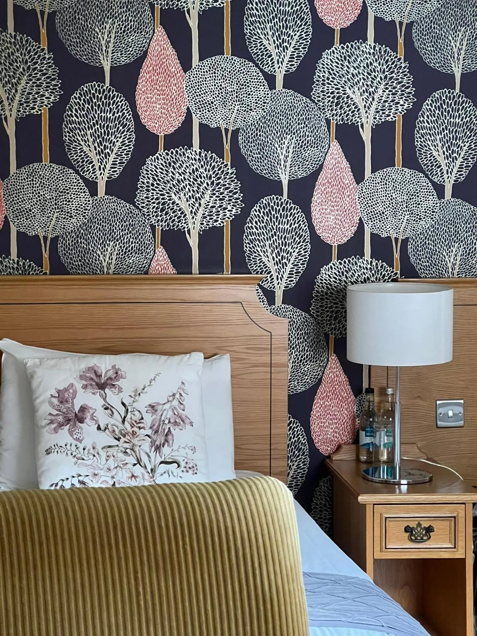 Bed in The George Inn