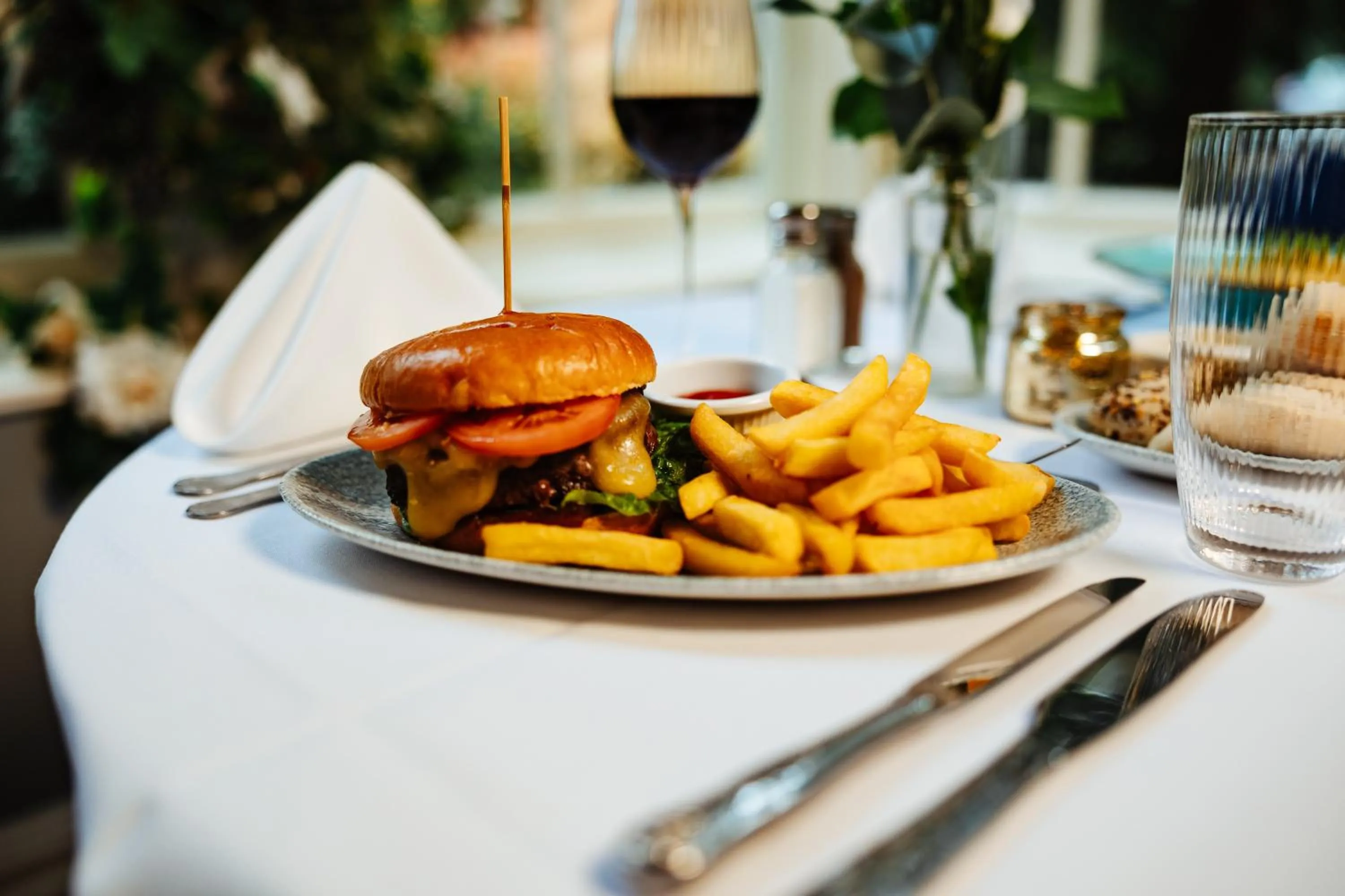 Dinner in Woodland Manor Hotel