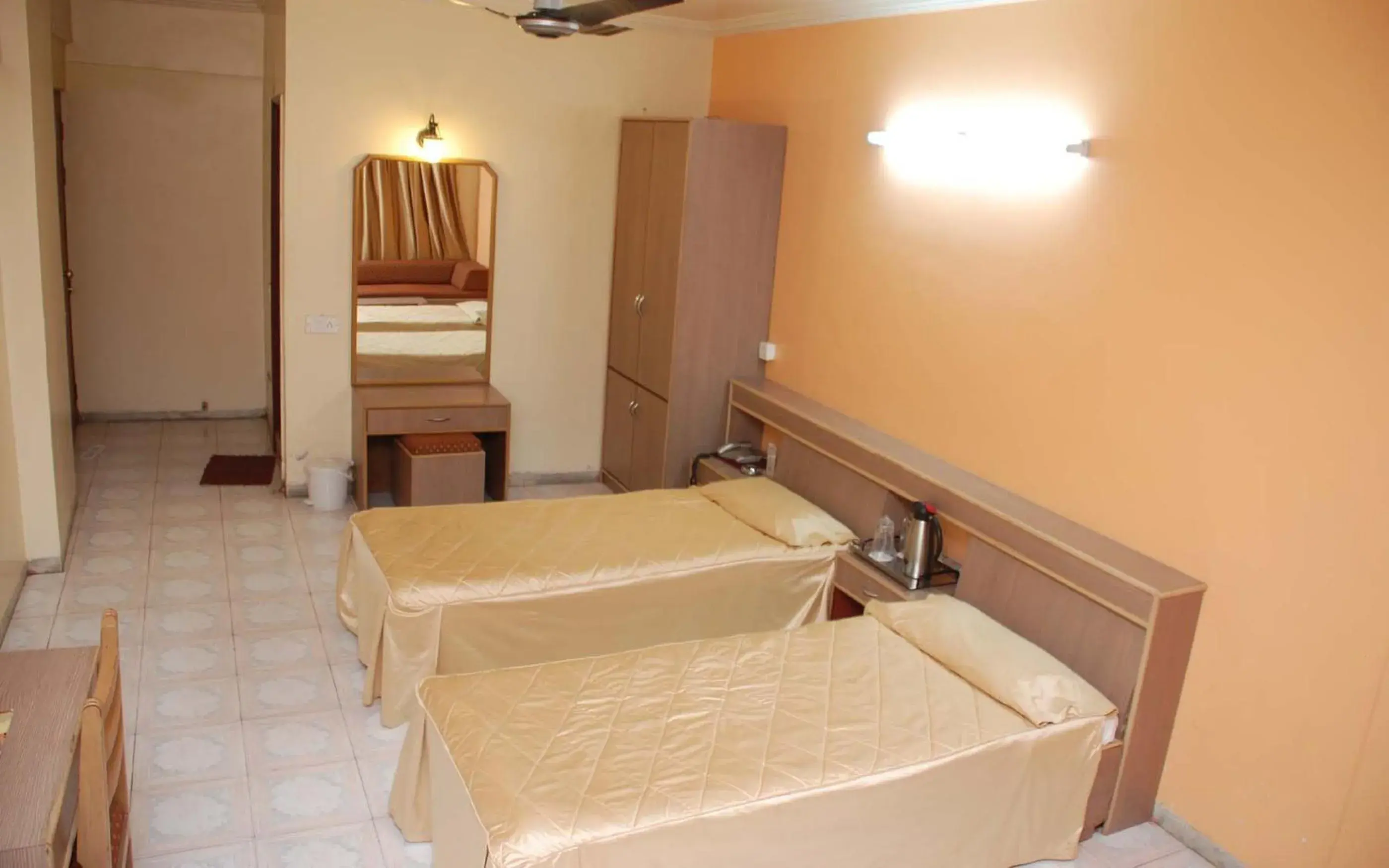 Photo of the whole room, Bed in Rutugandh Heritage Photo of the whole room, Bed in Rutugandh Heritage