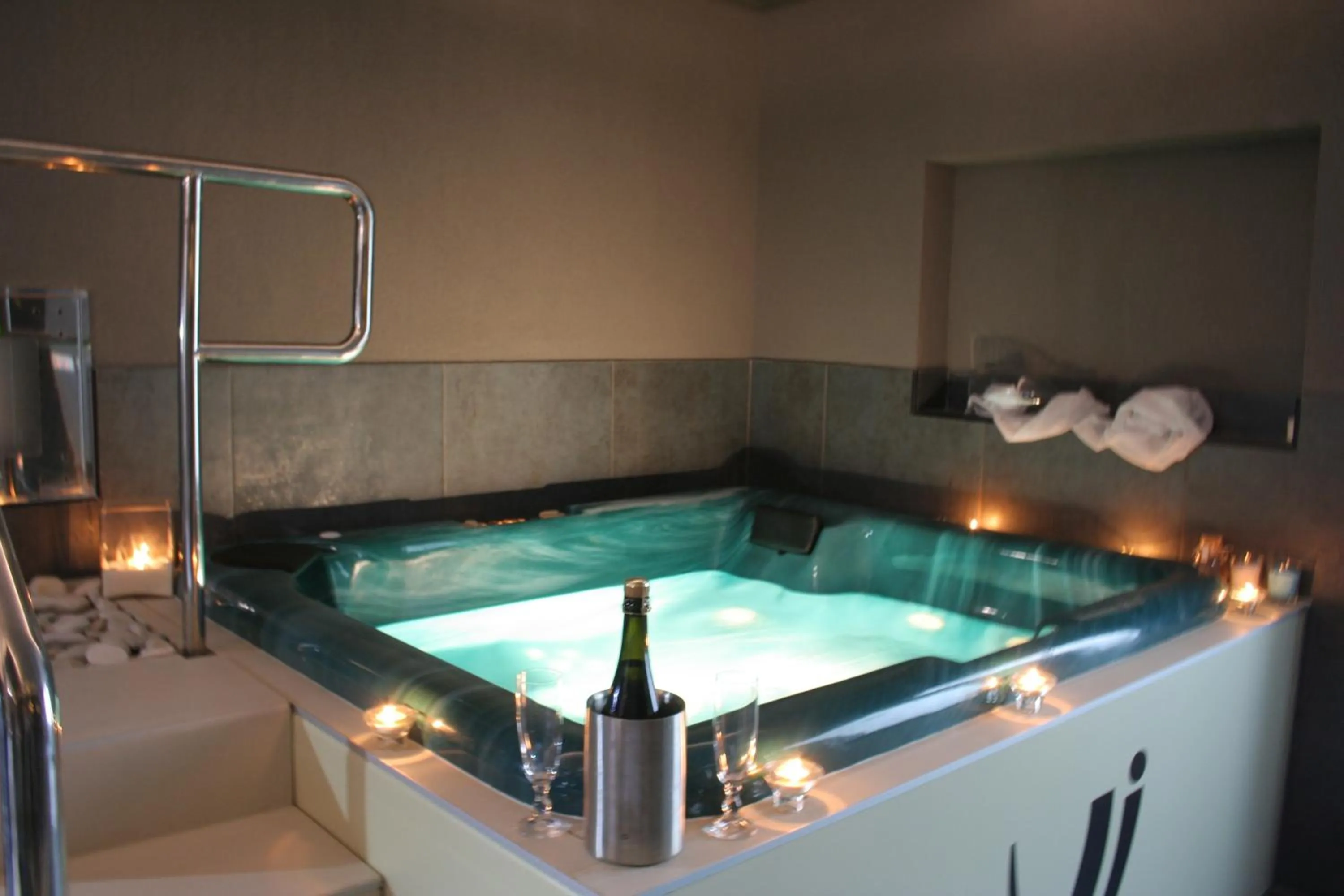 Hot Tub in Wellness Villa Istriana