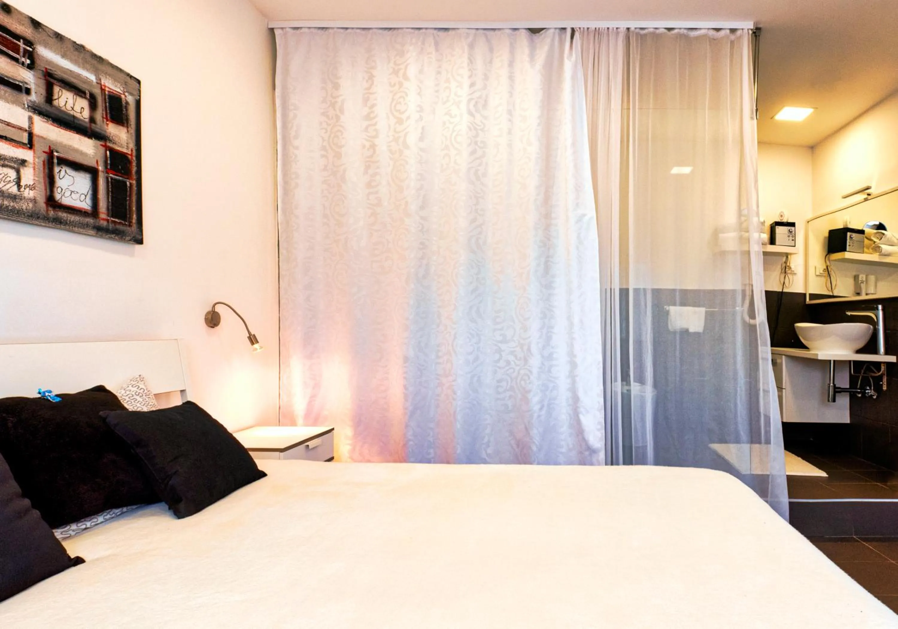 Property building, Bed in Wellness Villa Istriana