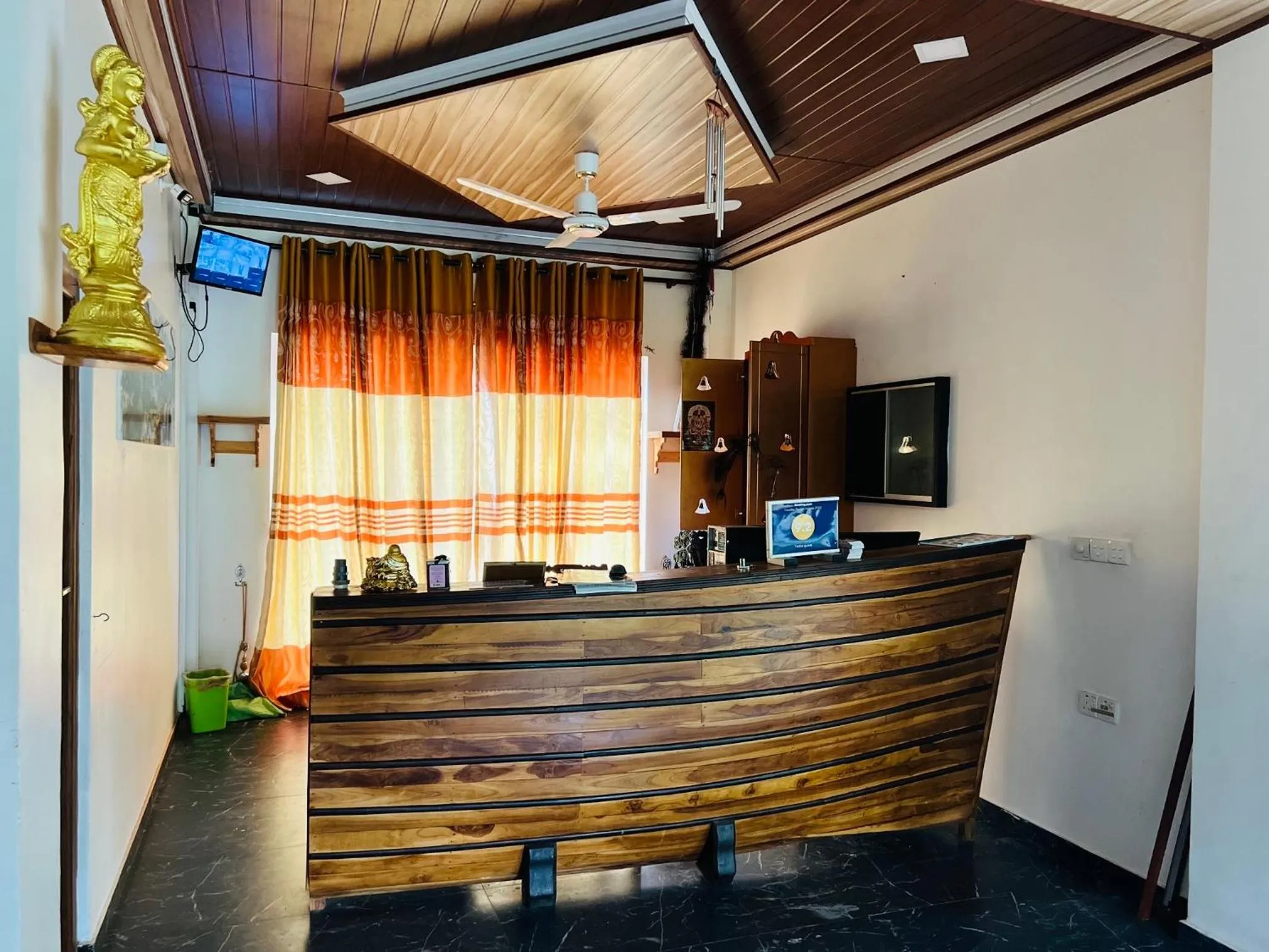Lobby or reception in Esha Beach Resort Rooms