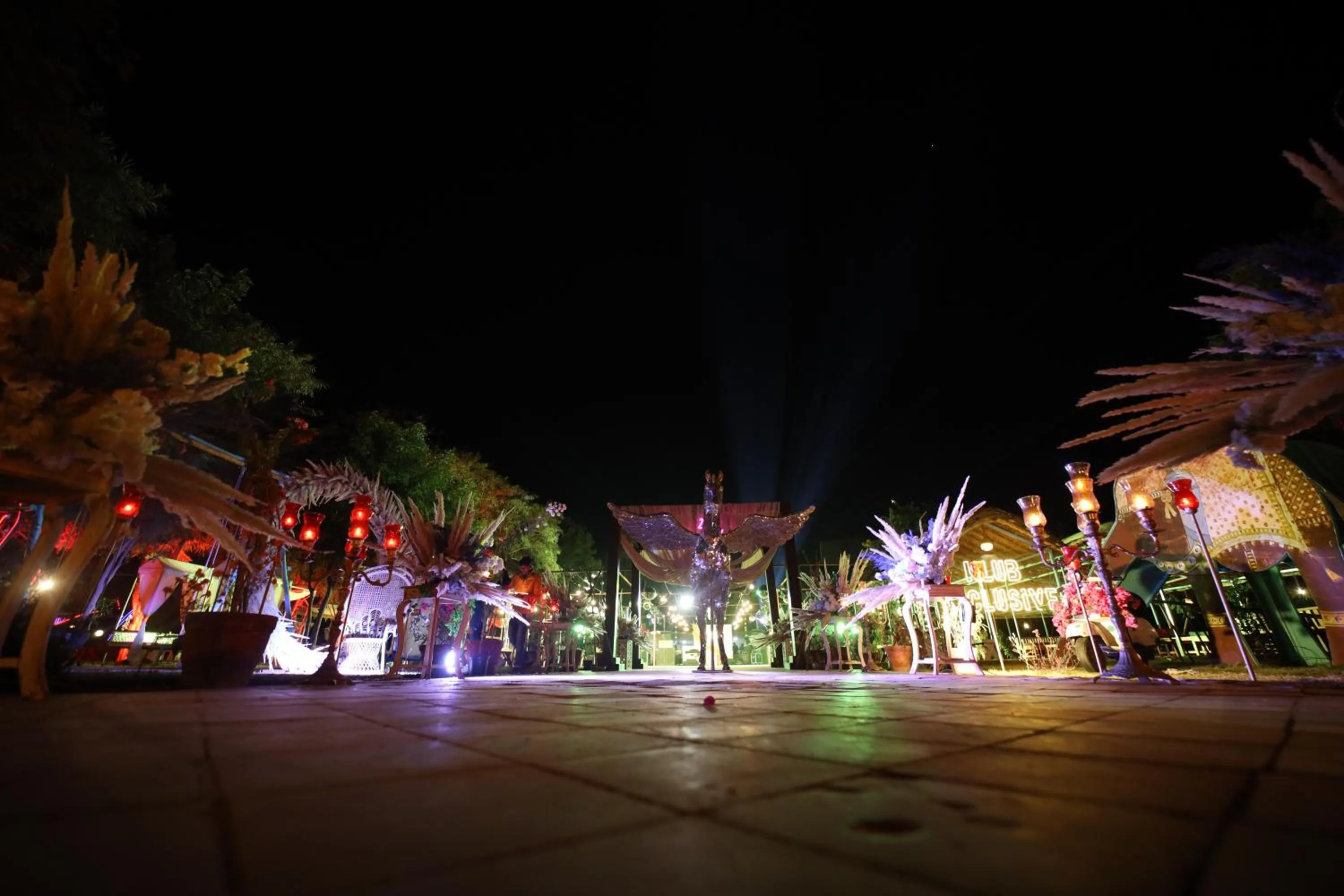 Restaurant/places to eat in Aranya by Stories