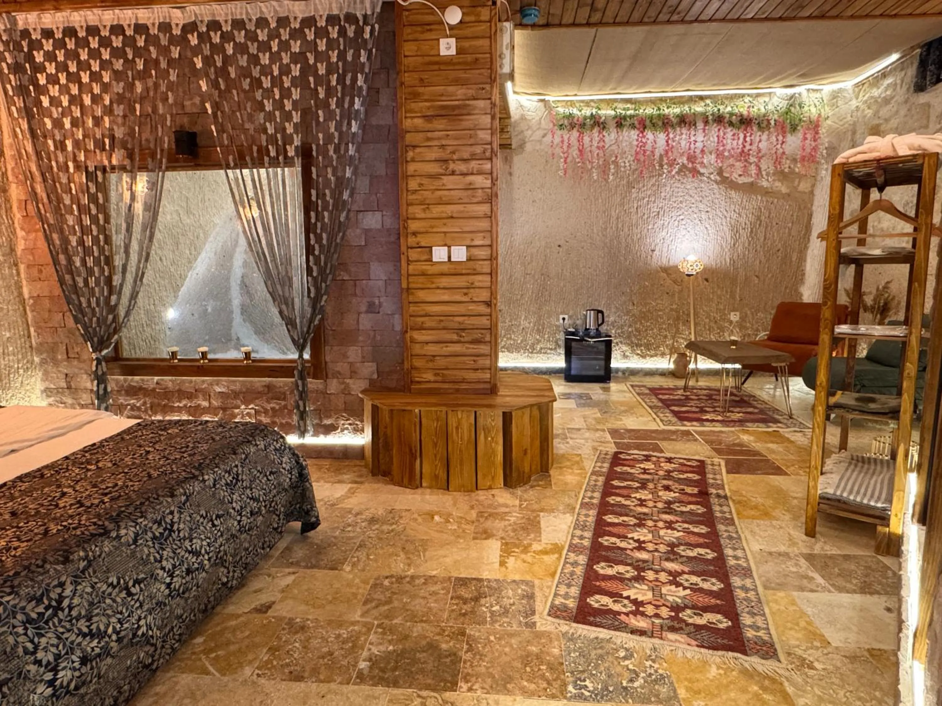 Bed in Ceran Stone House