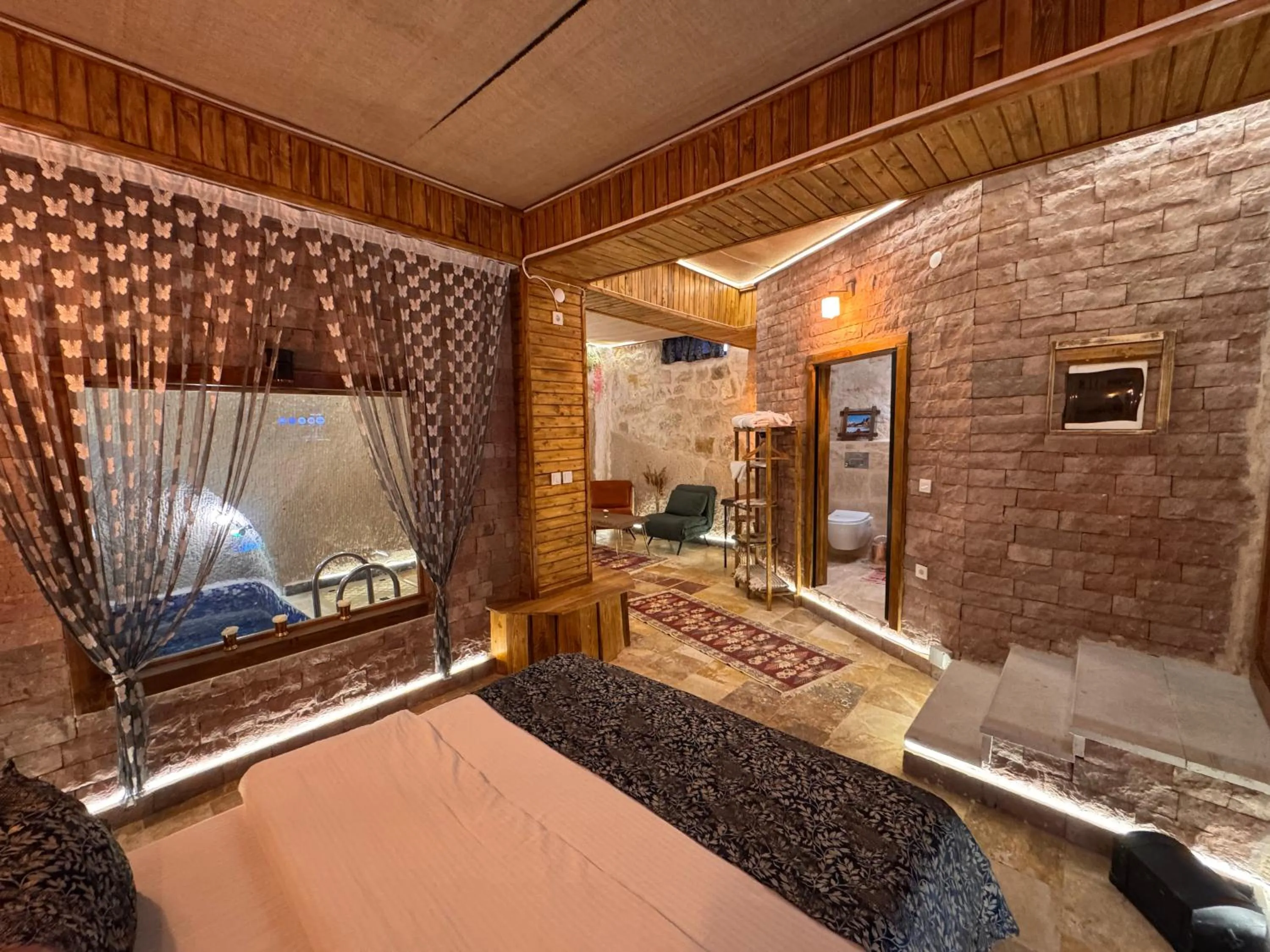 Bed in Ceran Stone House