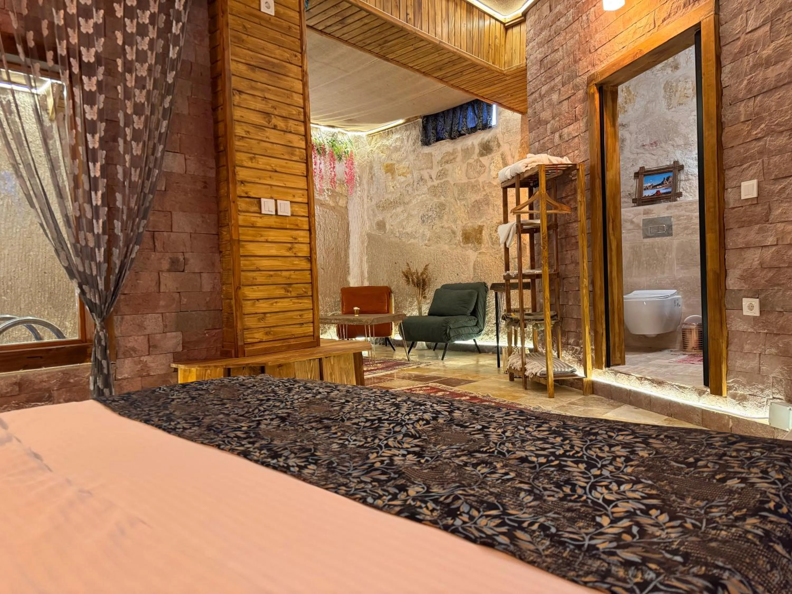 Bed in Ceran Stone House