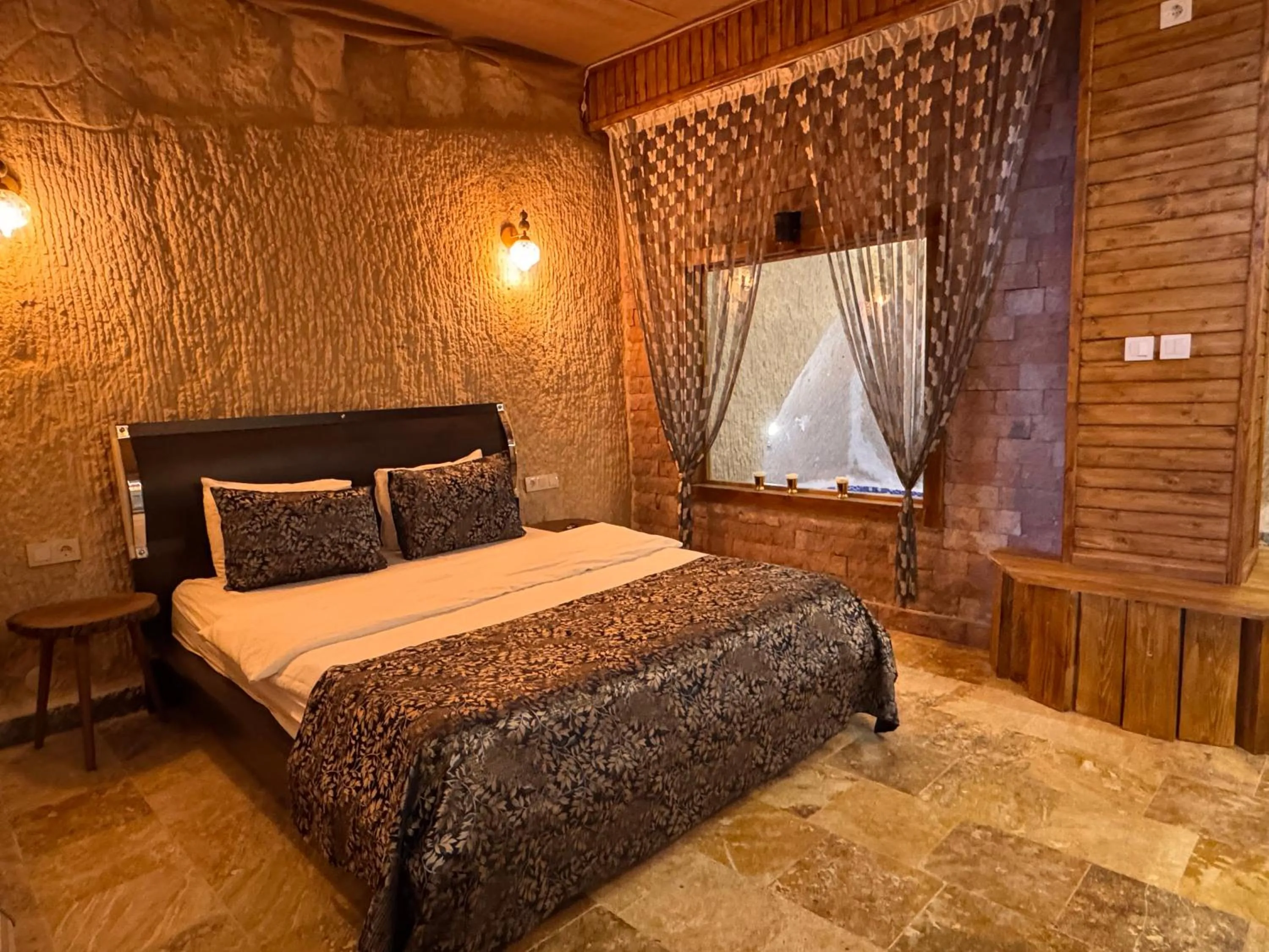 Bed in Ceran Stone House