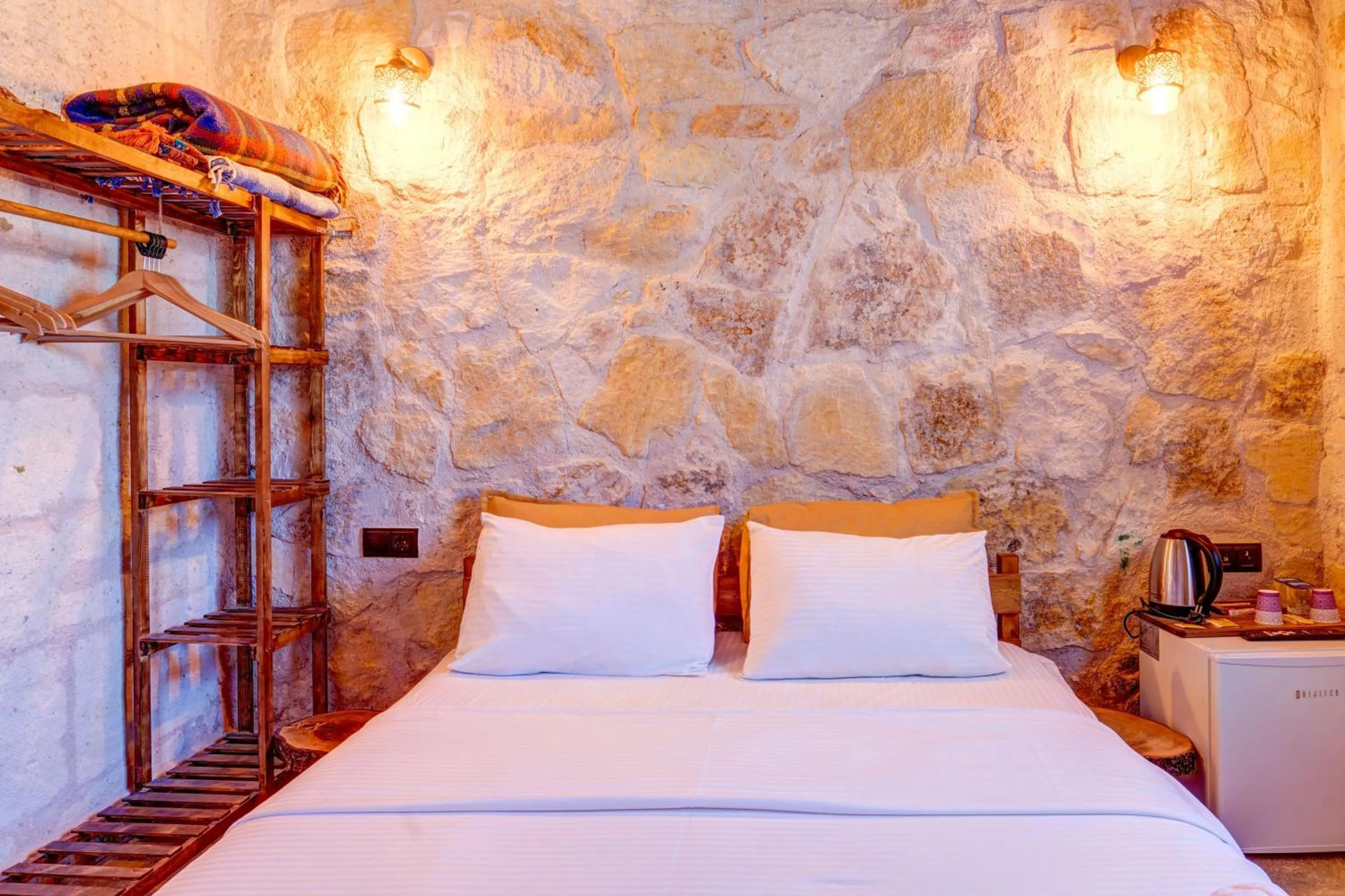 Bed in Ceran Stone House