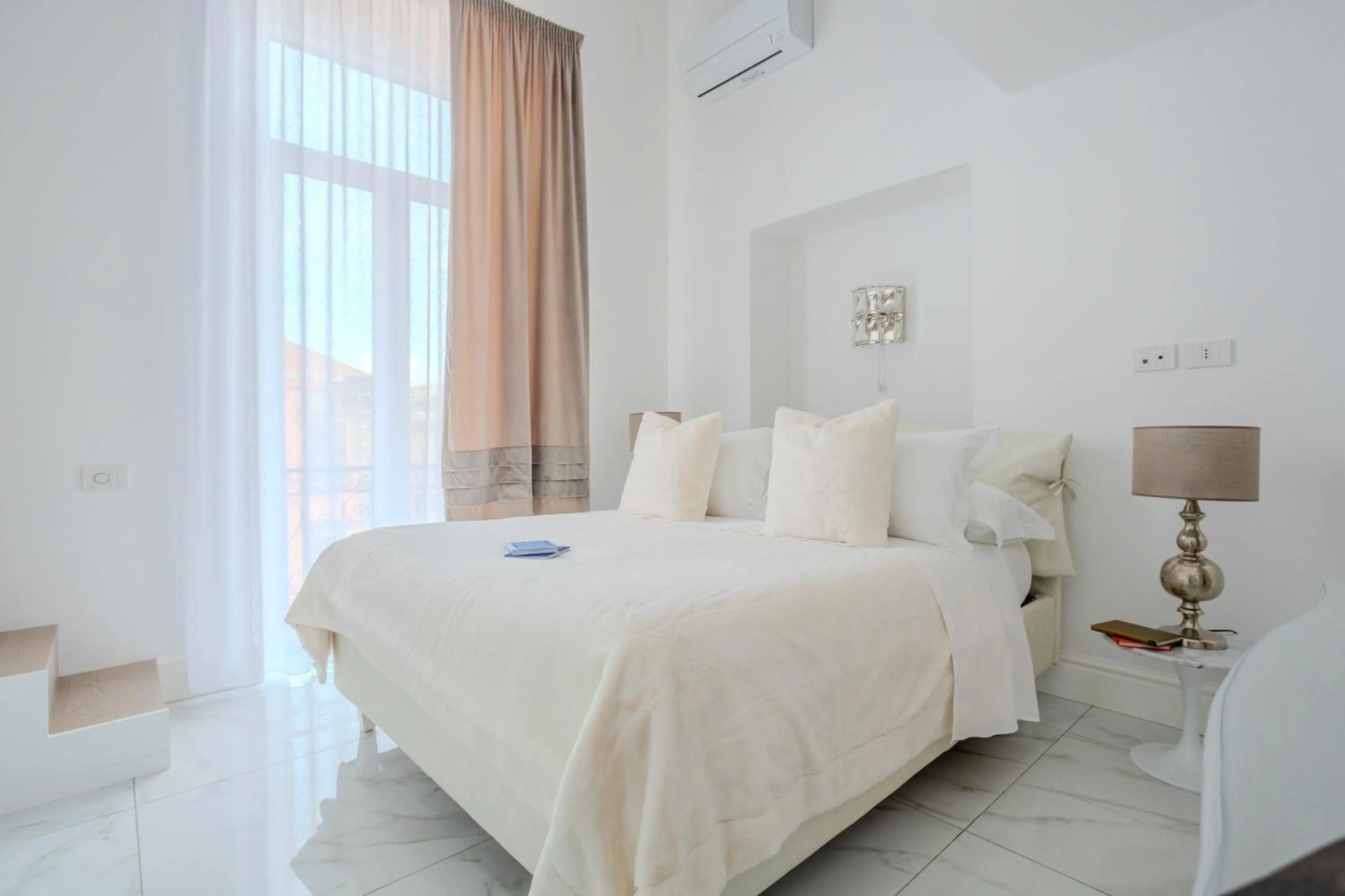 Photo of the whole room, Bed in La Corte dei Mille Luxury