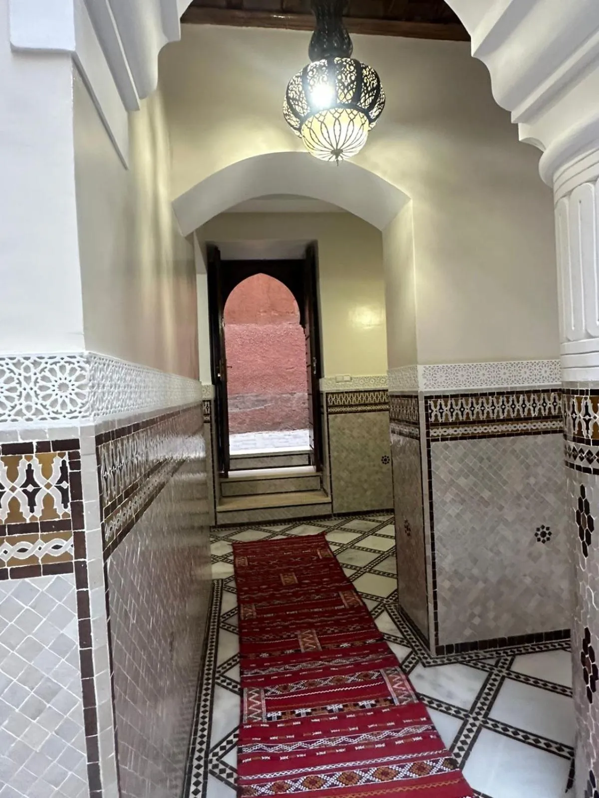 Property building in Hotel Cecil