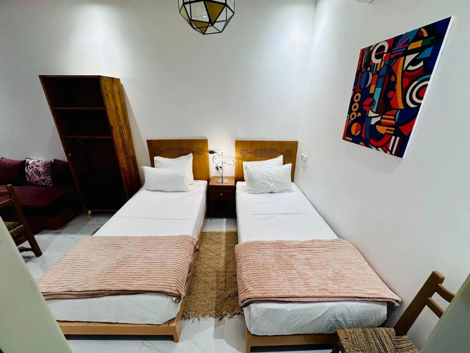 Property building, Bed in Riad hotel Cecil