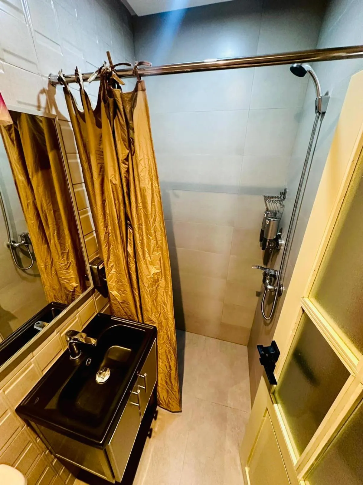 Shower in Riad hotel Cecil