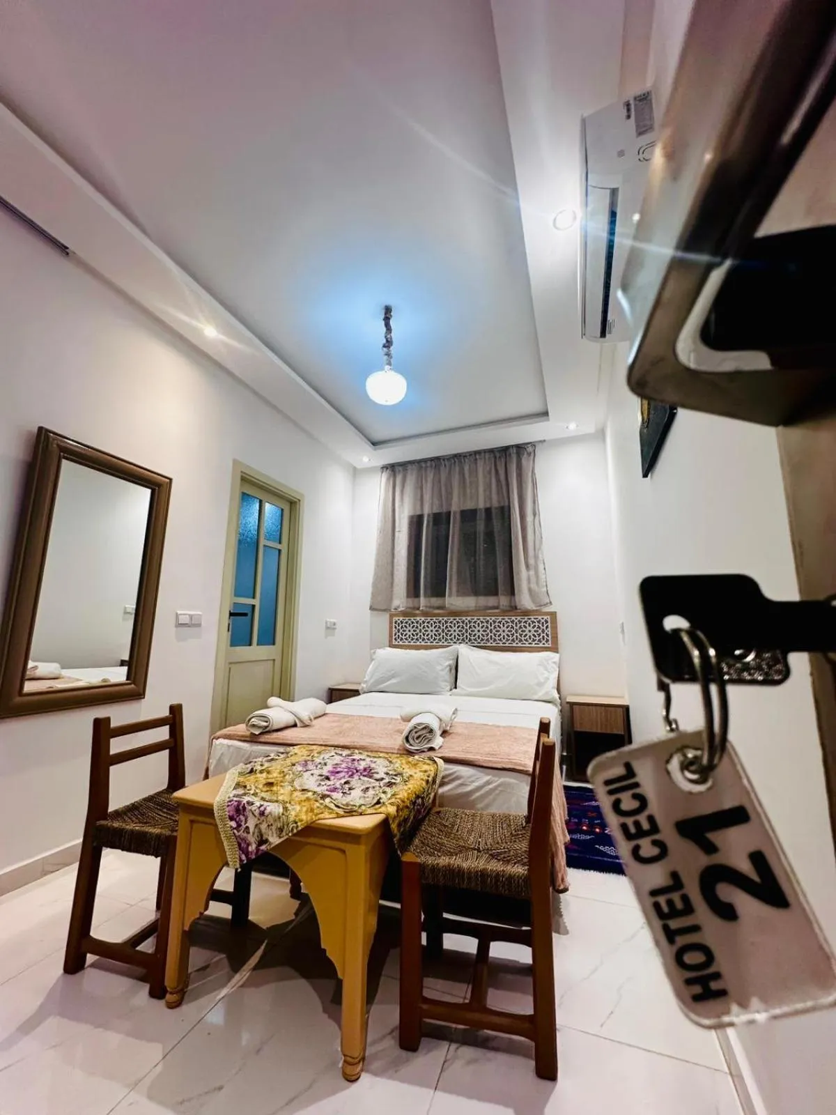 Dining area in Riad hotel Cecil