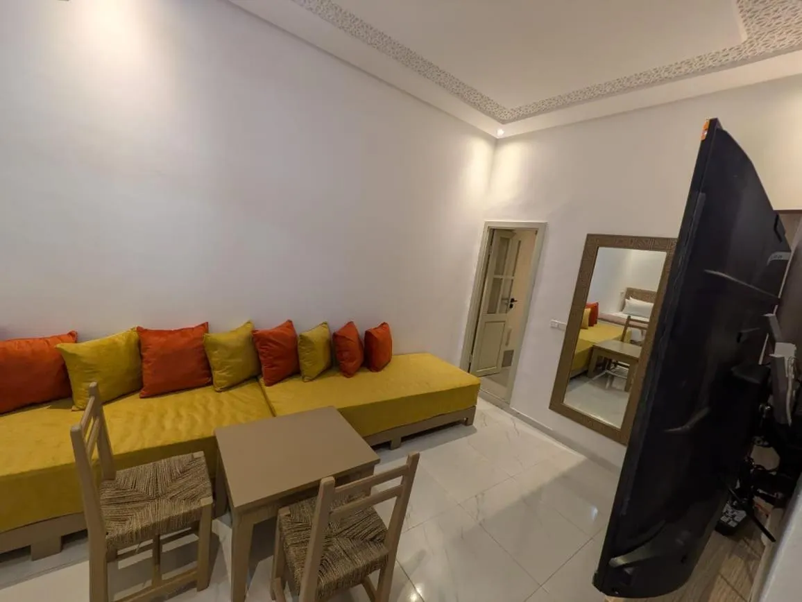 TV and multimedia in Hotel Cecil