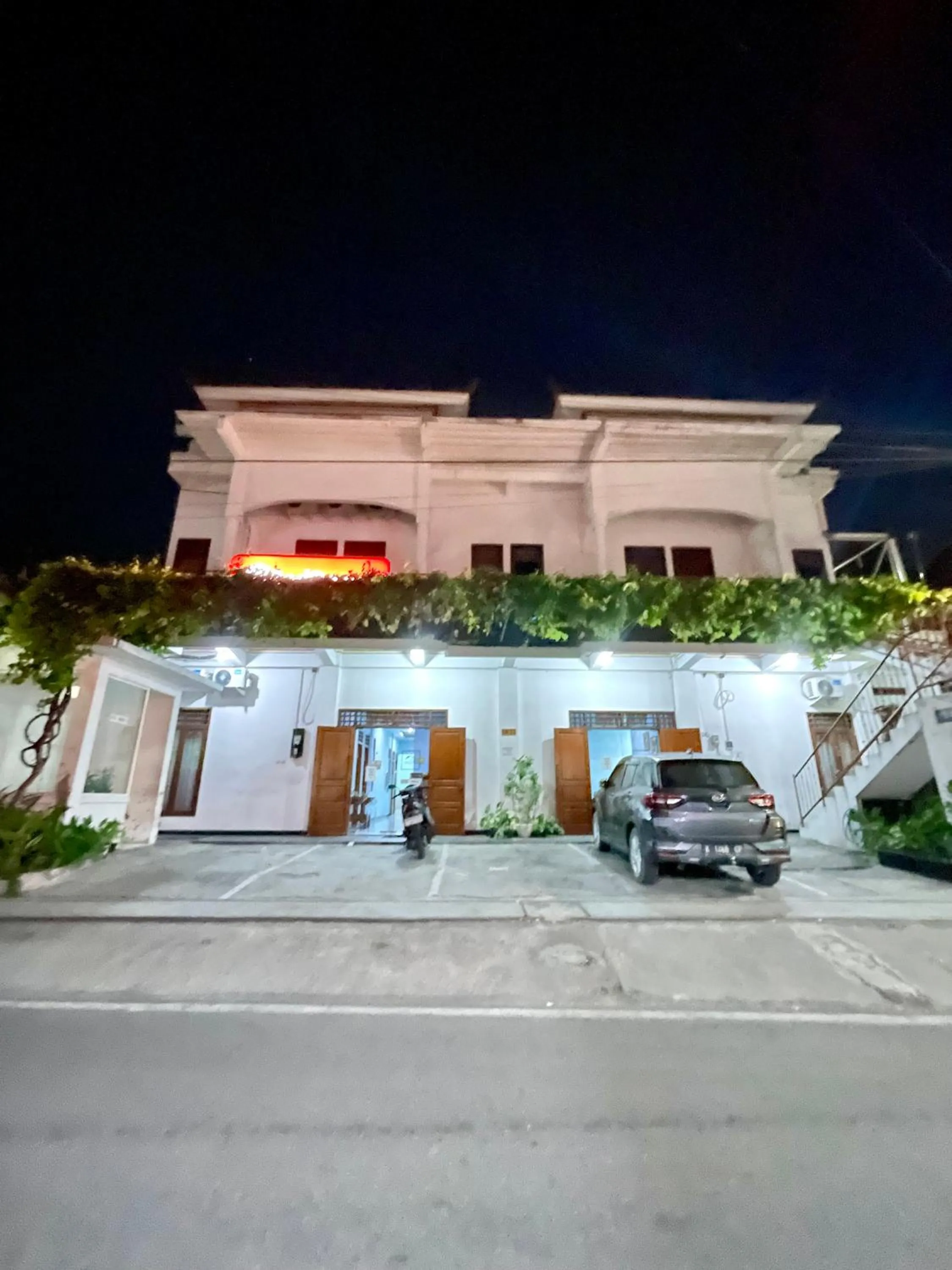 Property building in Telu Telu Solo