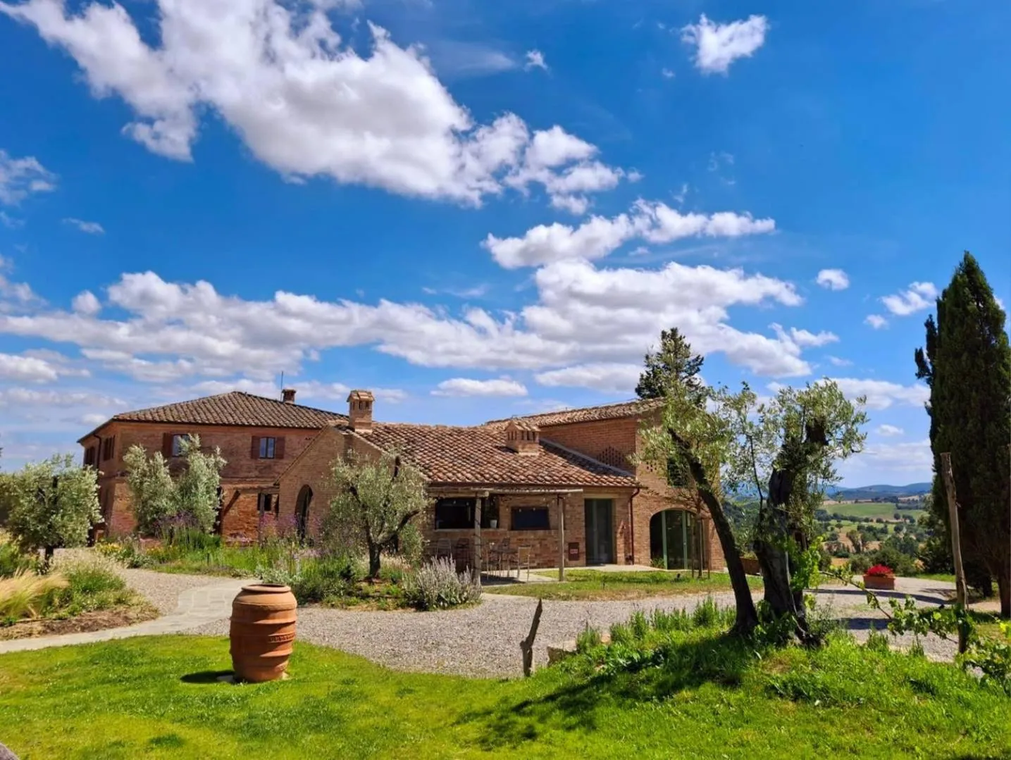 Property building in Tenuta d'Arbia, Siena