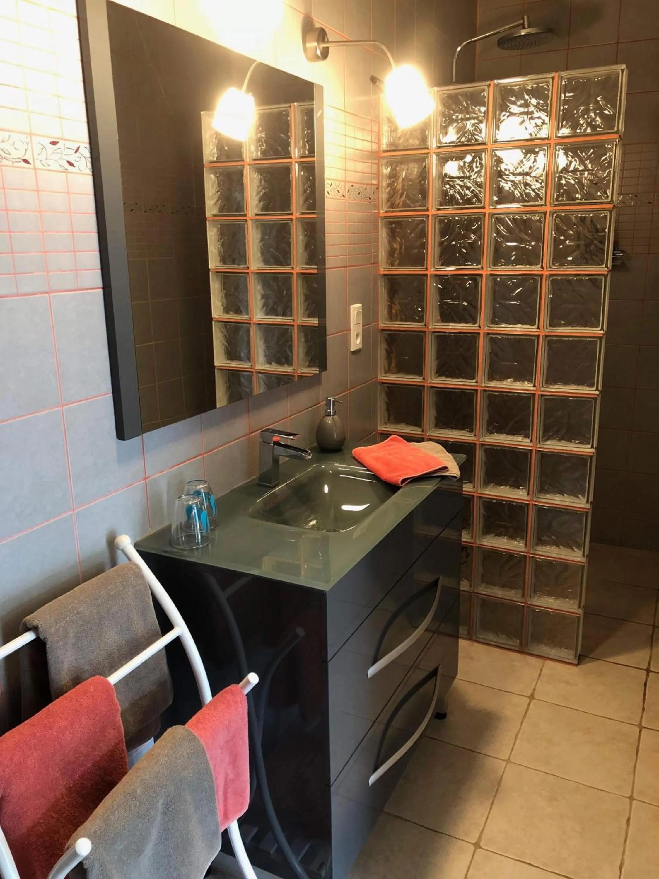 Shower in B&B La Grande Dame