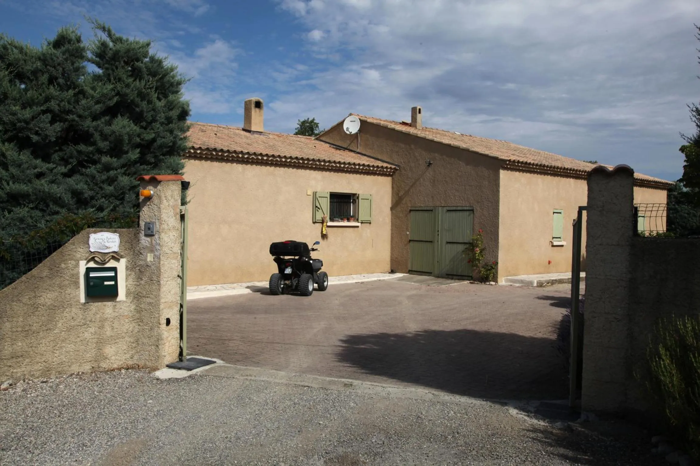 Facade/entrance in B&B La Grande Dame