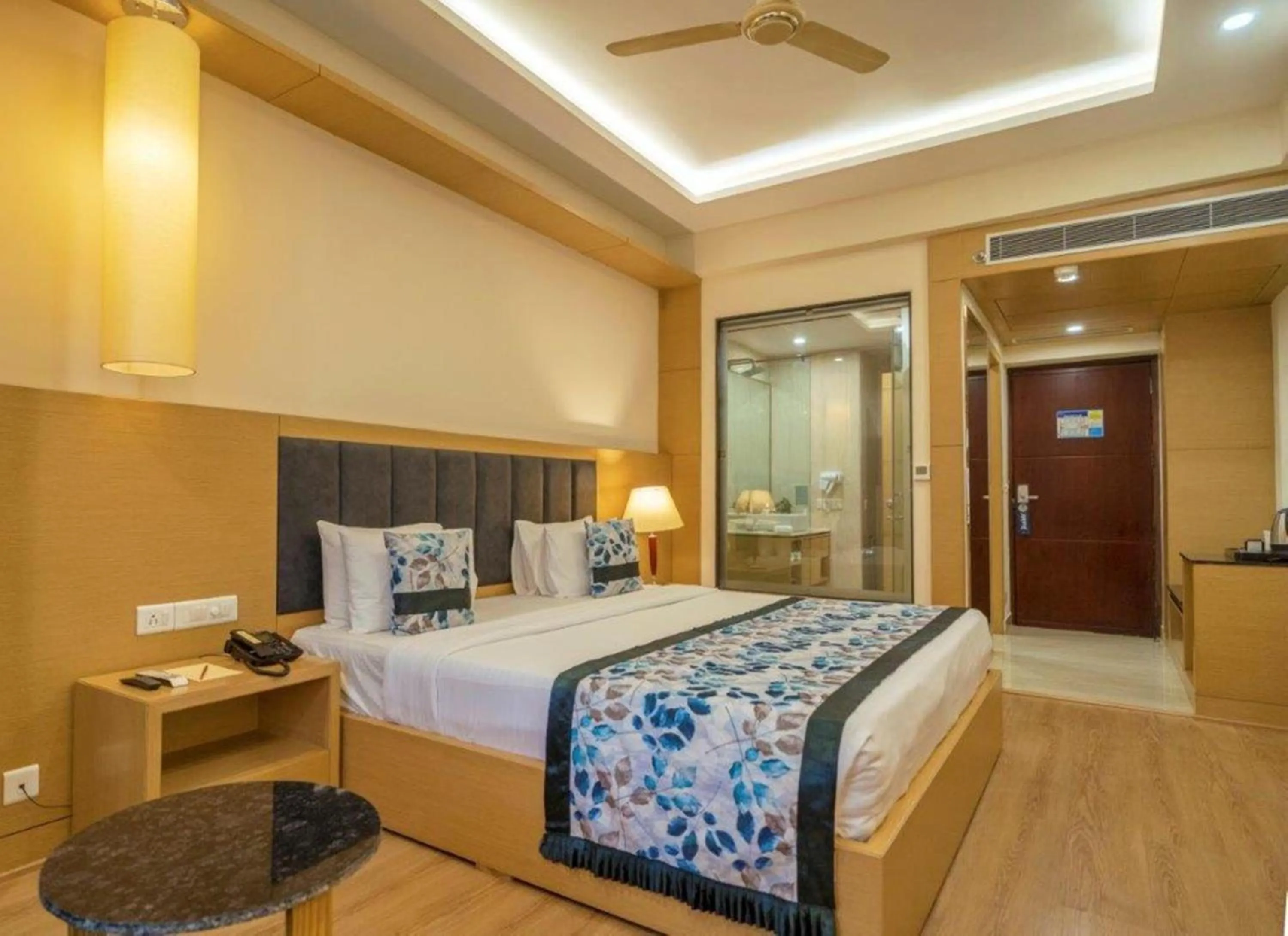 Bedroom in Golden Tulip Udaipur