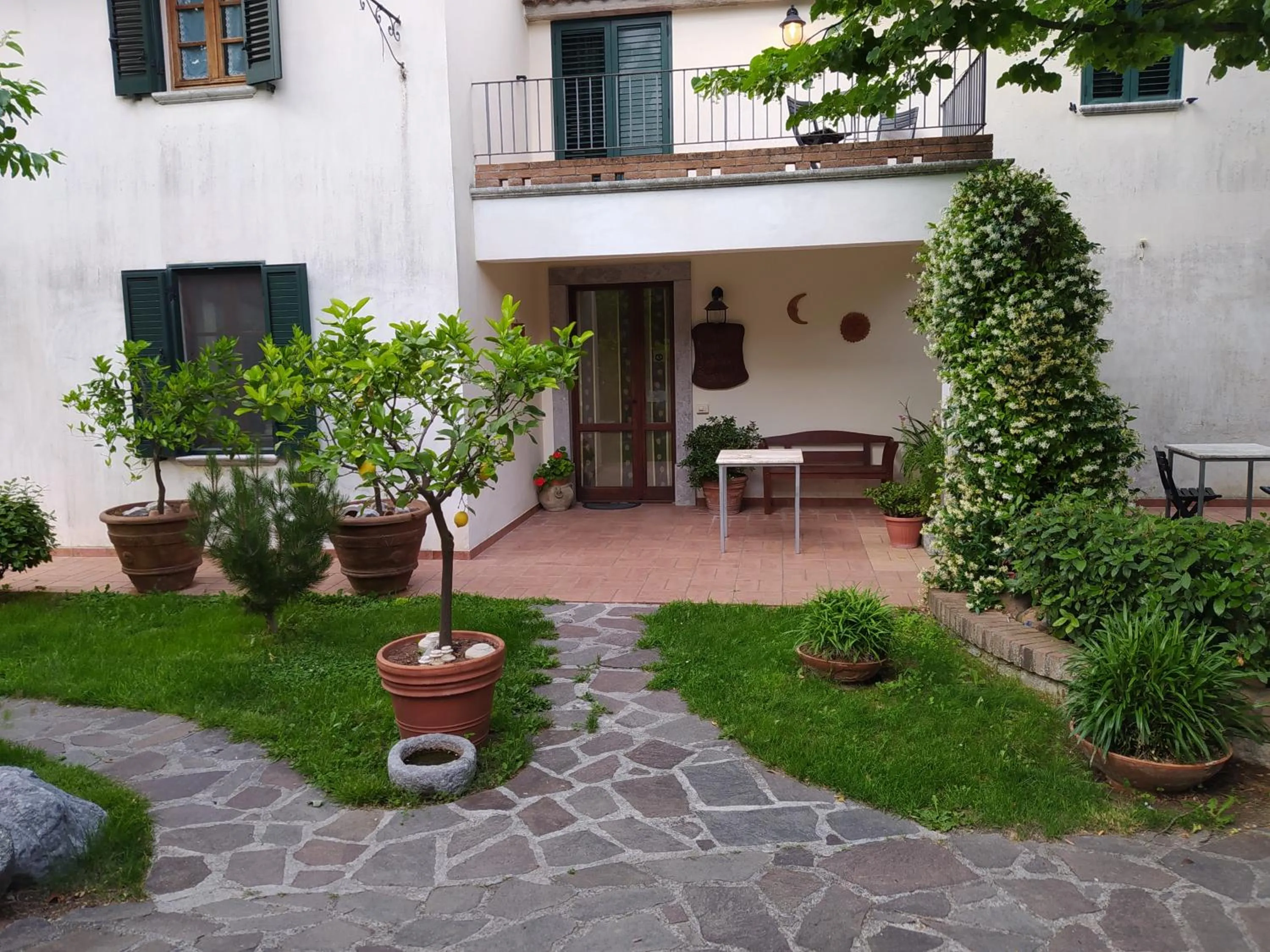 Facade/entrance in Al Vecchio Camino
