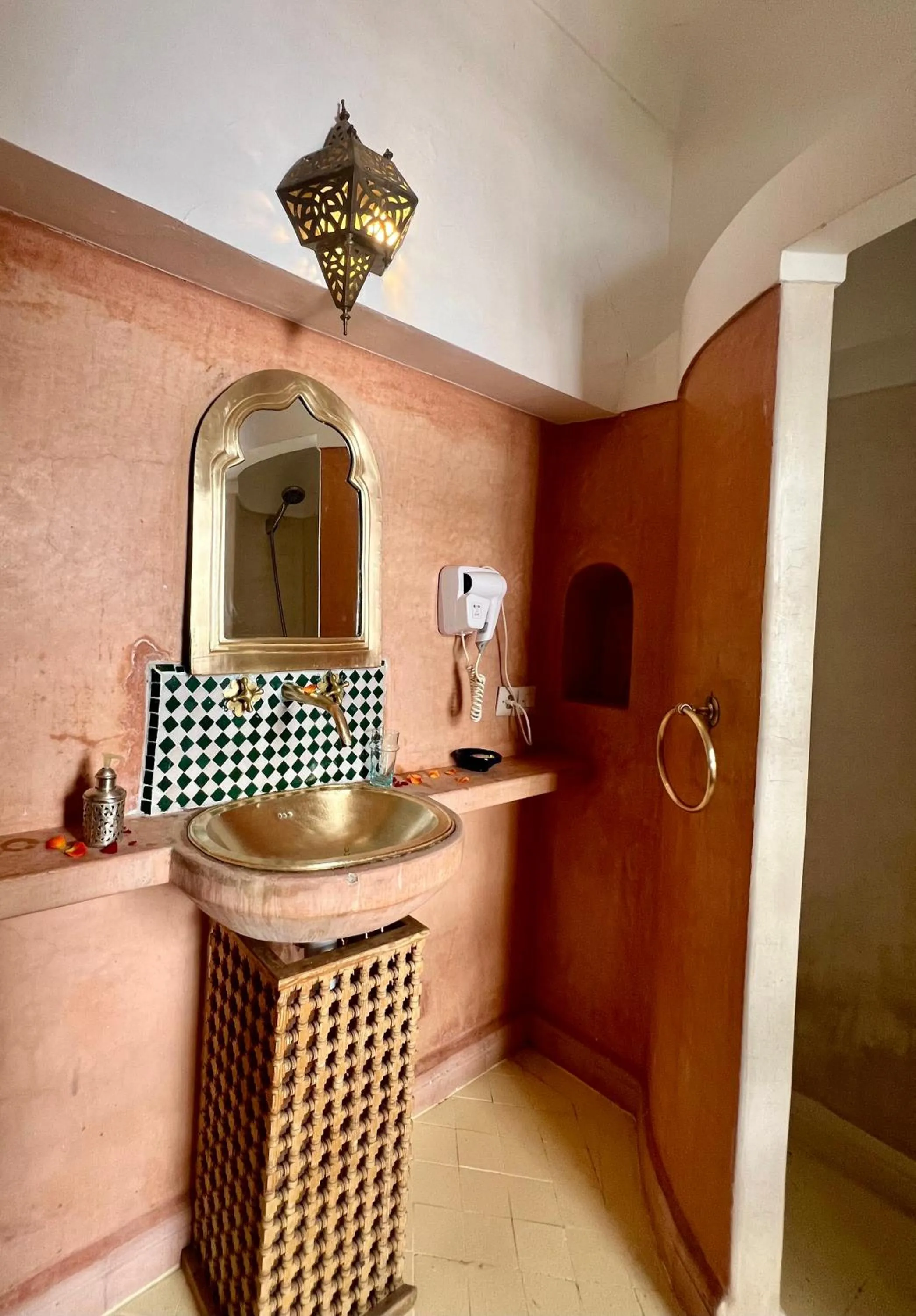 Bathroom in Riad Jnan El Cadi