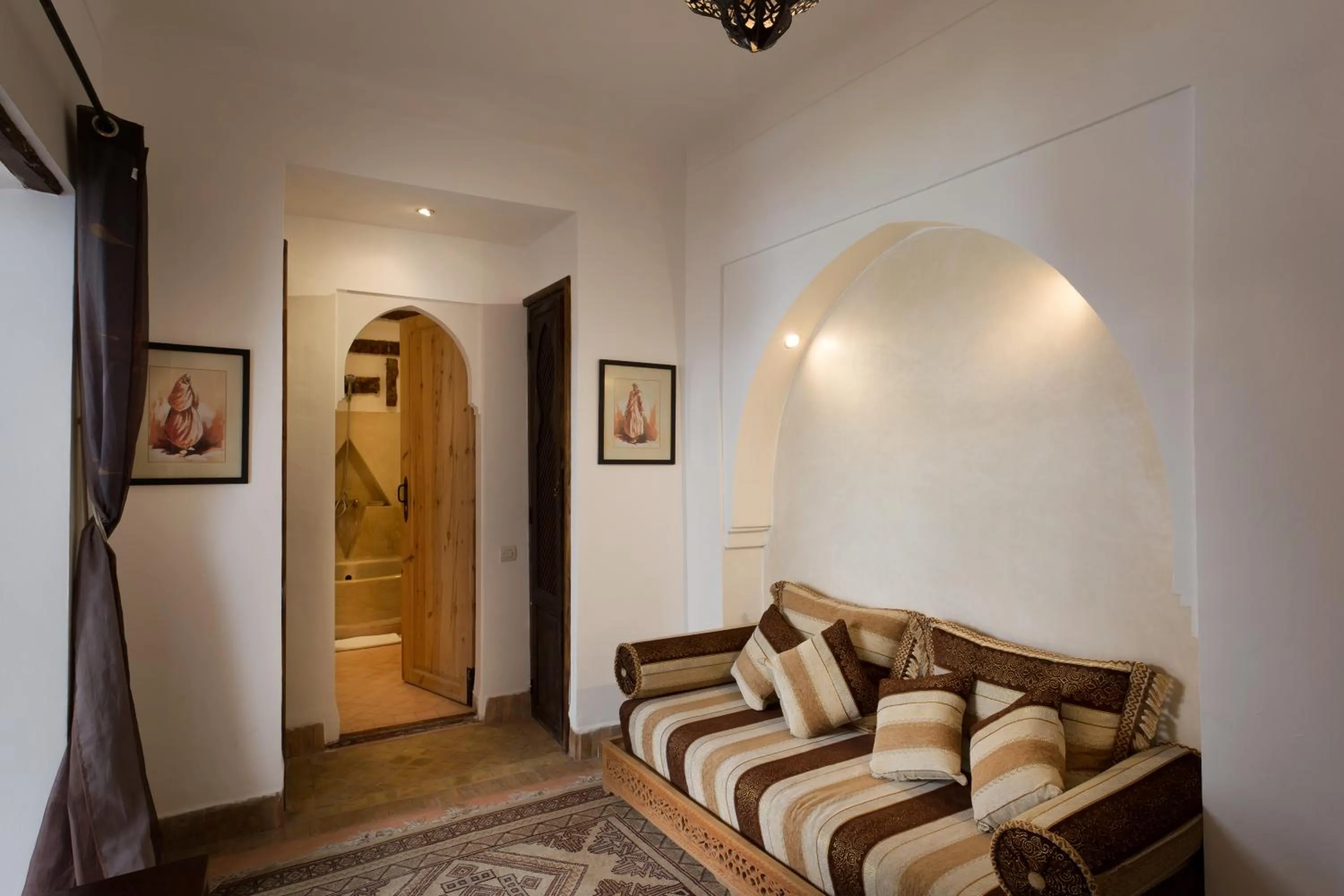 Bedroom in Riad Jnan El Cadi