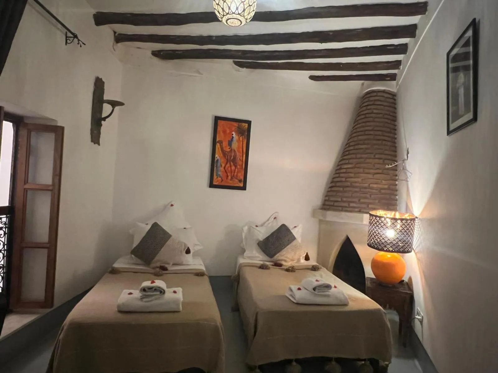 Bed in Riad Jnan El Cadi