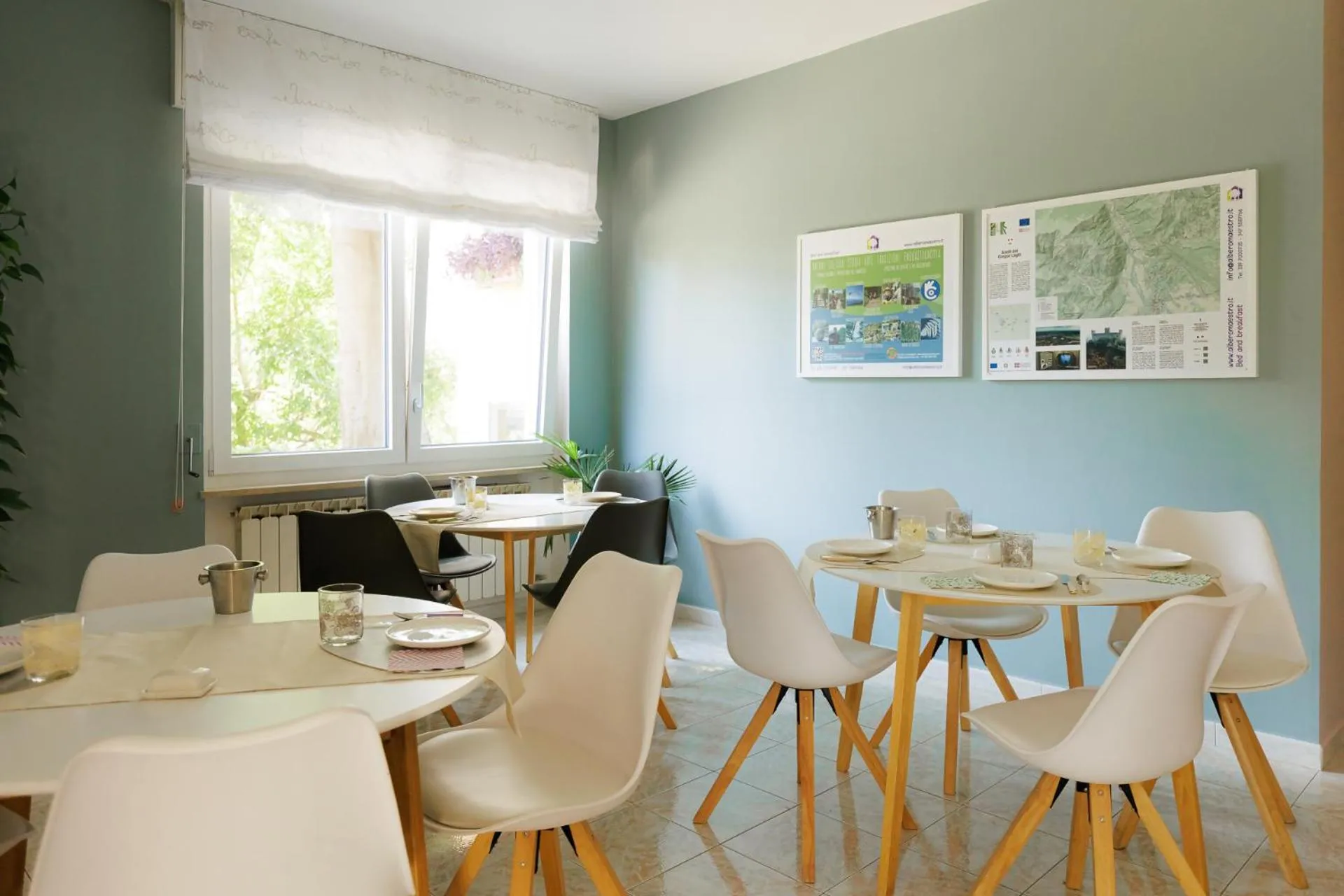 Communal lounge/ TV room in Bed & Breakfast L'Albero Maestro
