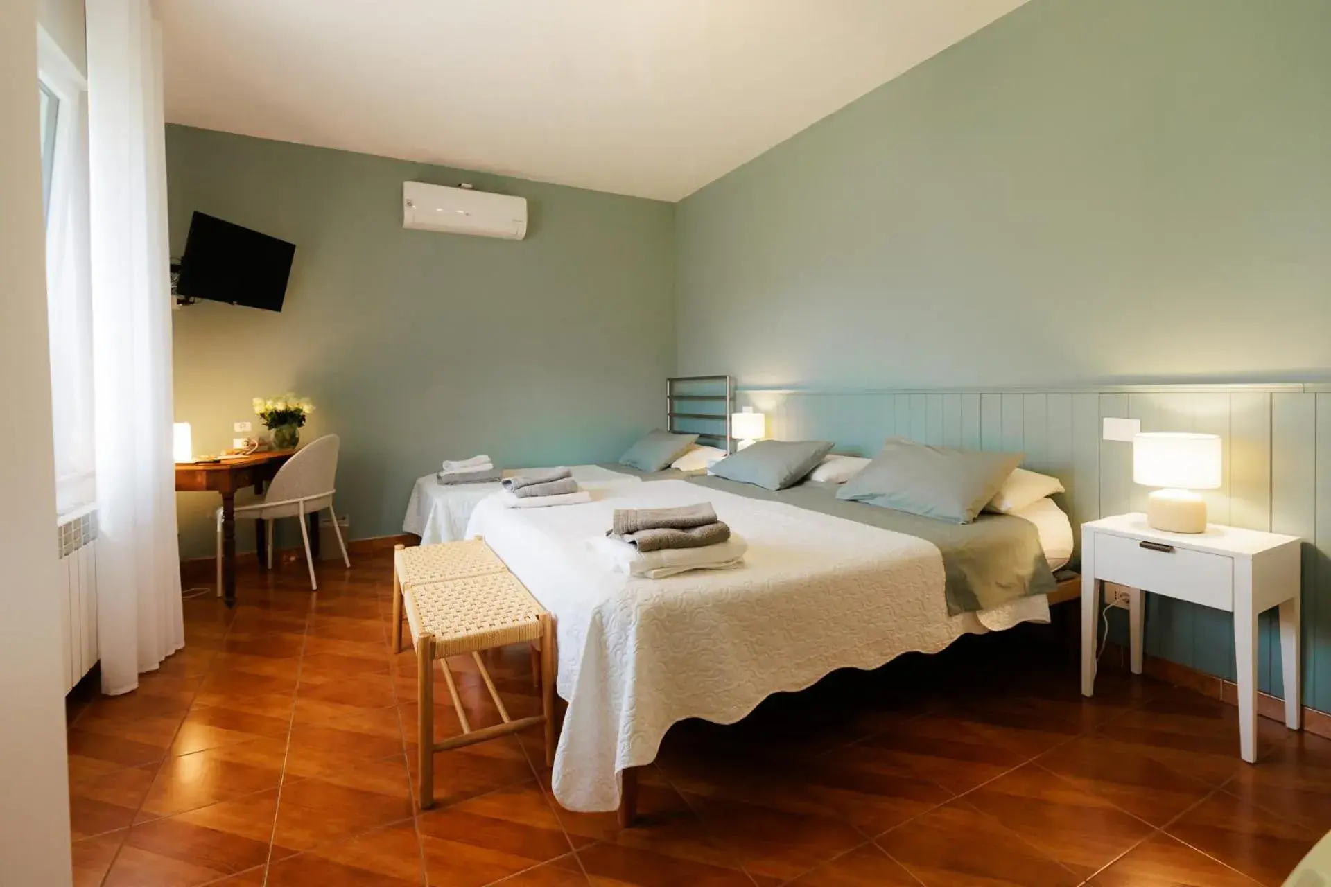 Double Room in Bed & Breakfast L'Albero Maestro Double Room in Bed & Breakfast L'Albero Maestro