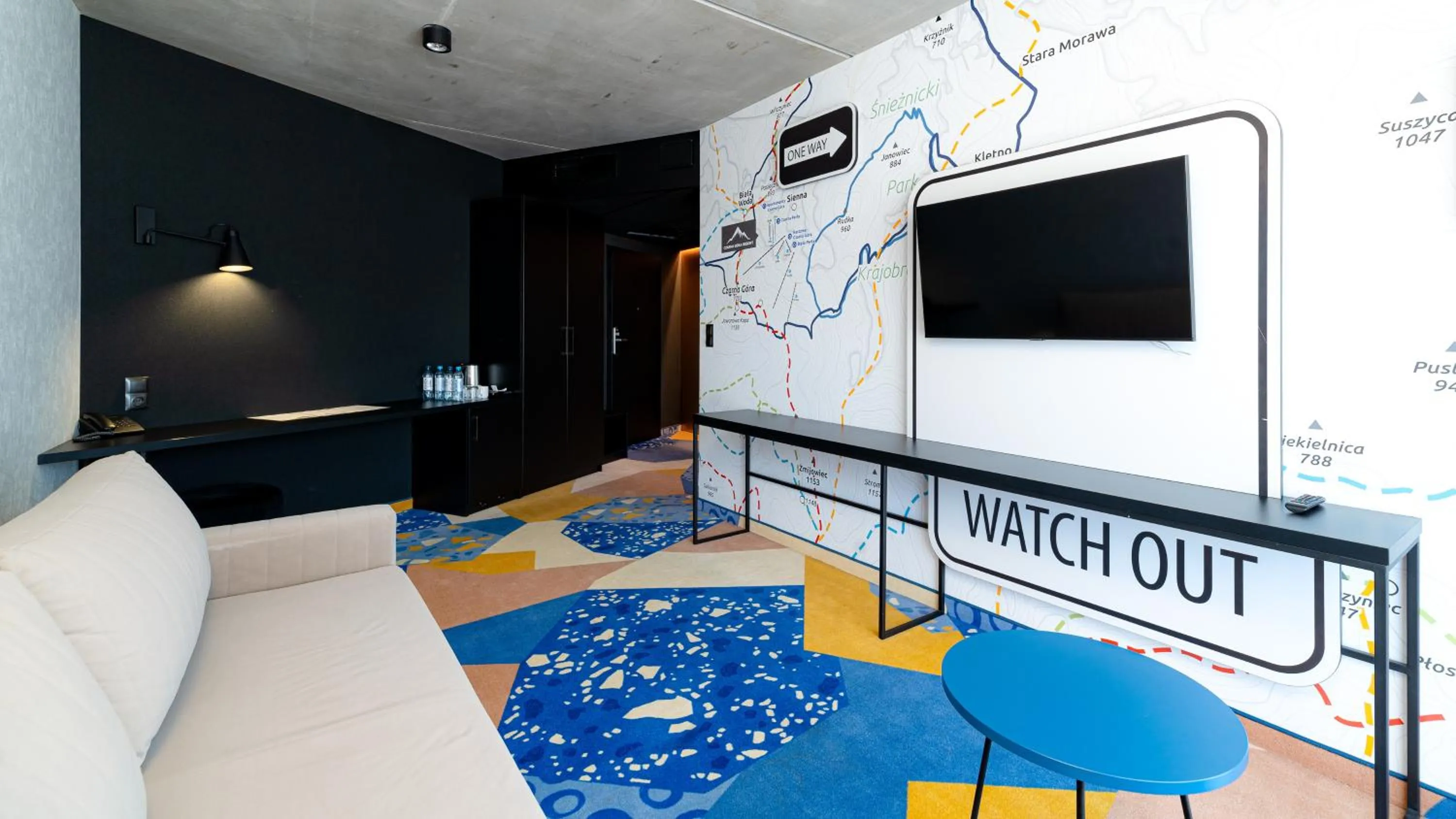 TV and multimedia in Aparthotel Biała Perła - Czarna Góra Resort, Sun & Snow