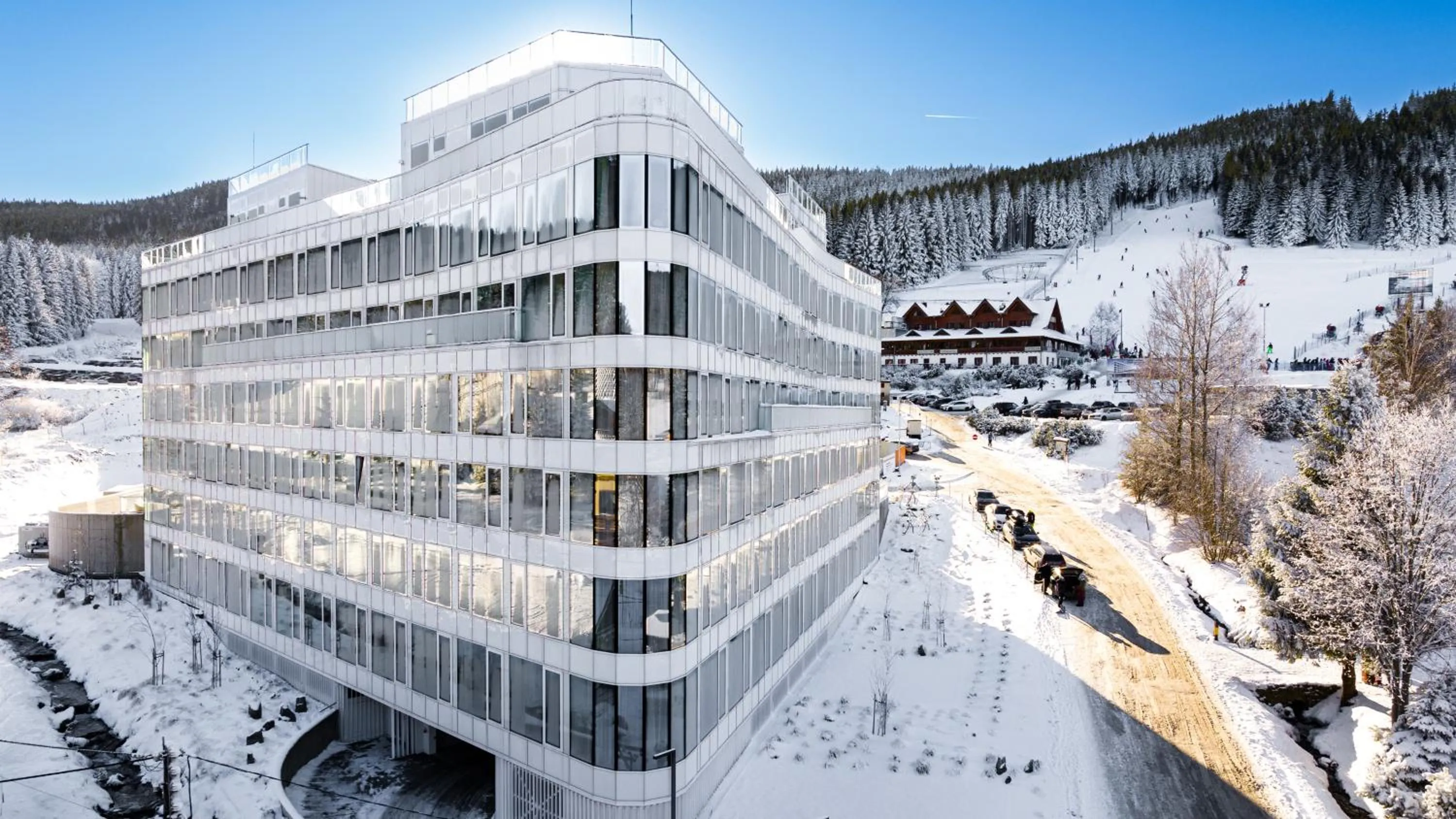 Property building in Aparthotel Biała Perła - Czarna Góra Resort, Sun & Snow