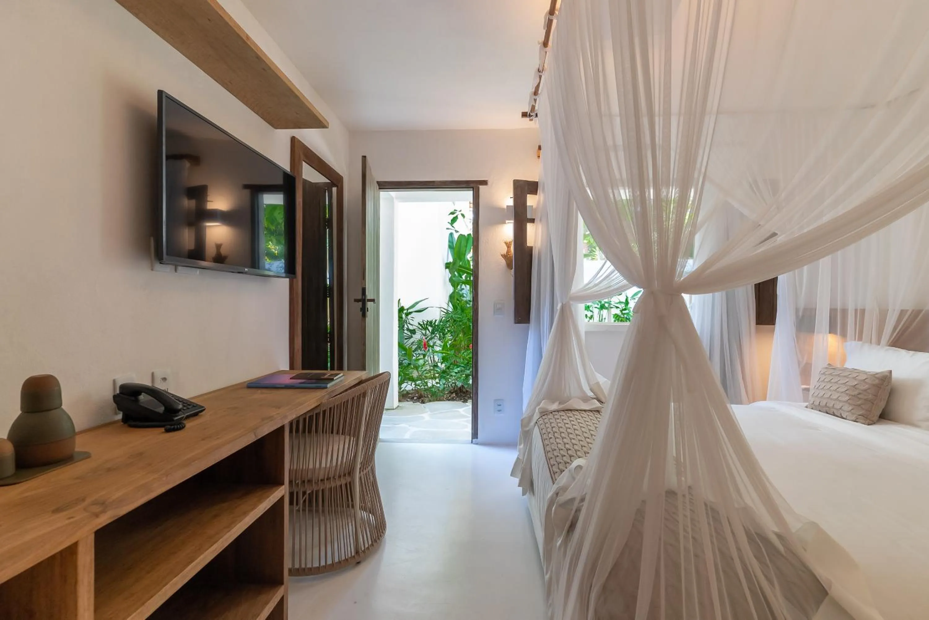 Photo of the whole room, Bed in Hotel Vila São João