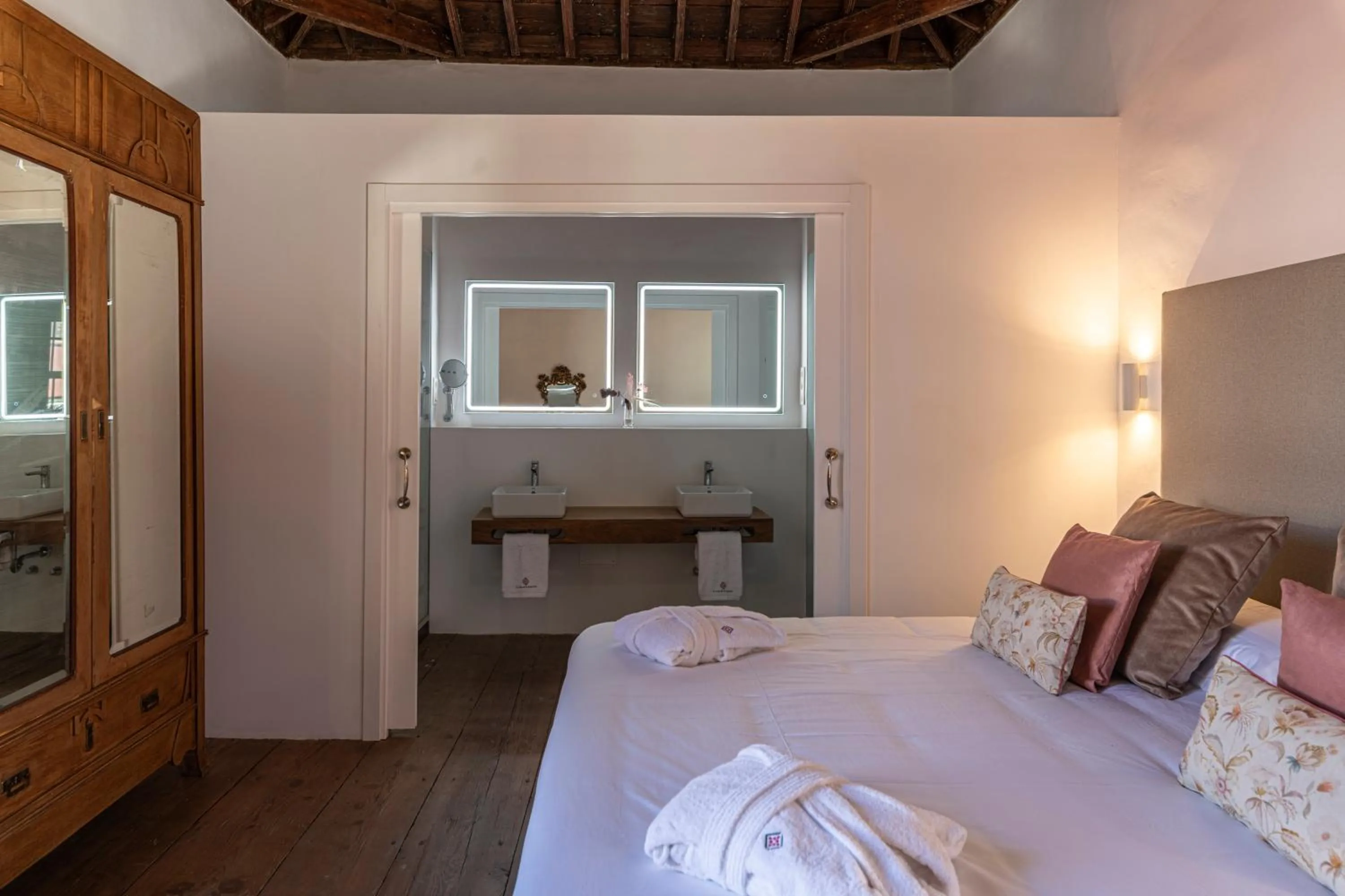 Bed in La Casa de La Camelia