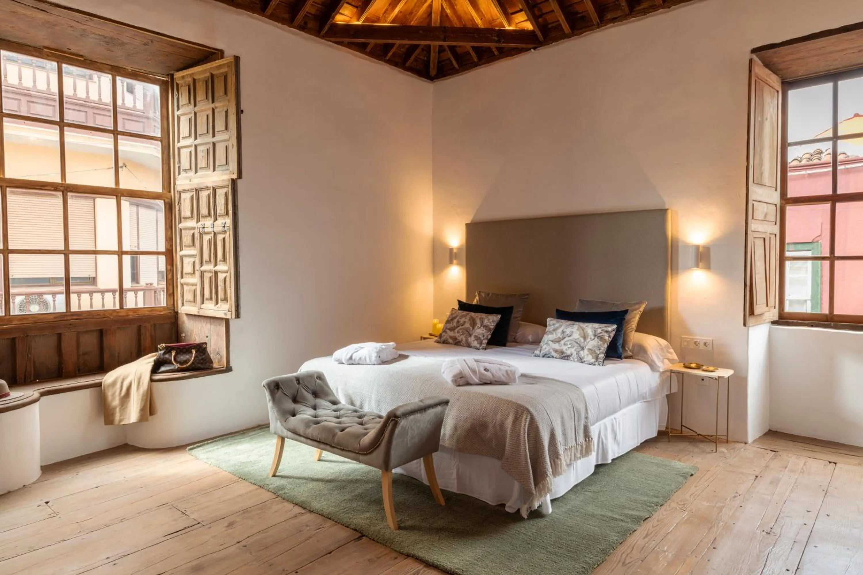 Bed in La Casa de La Camelia