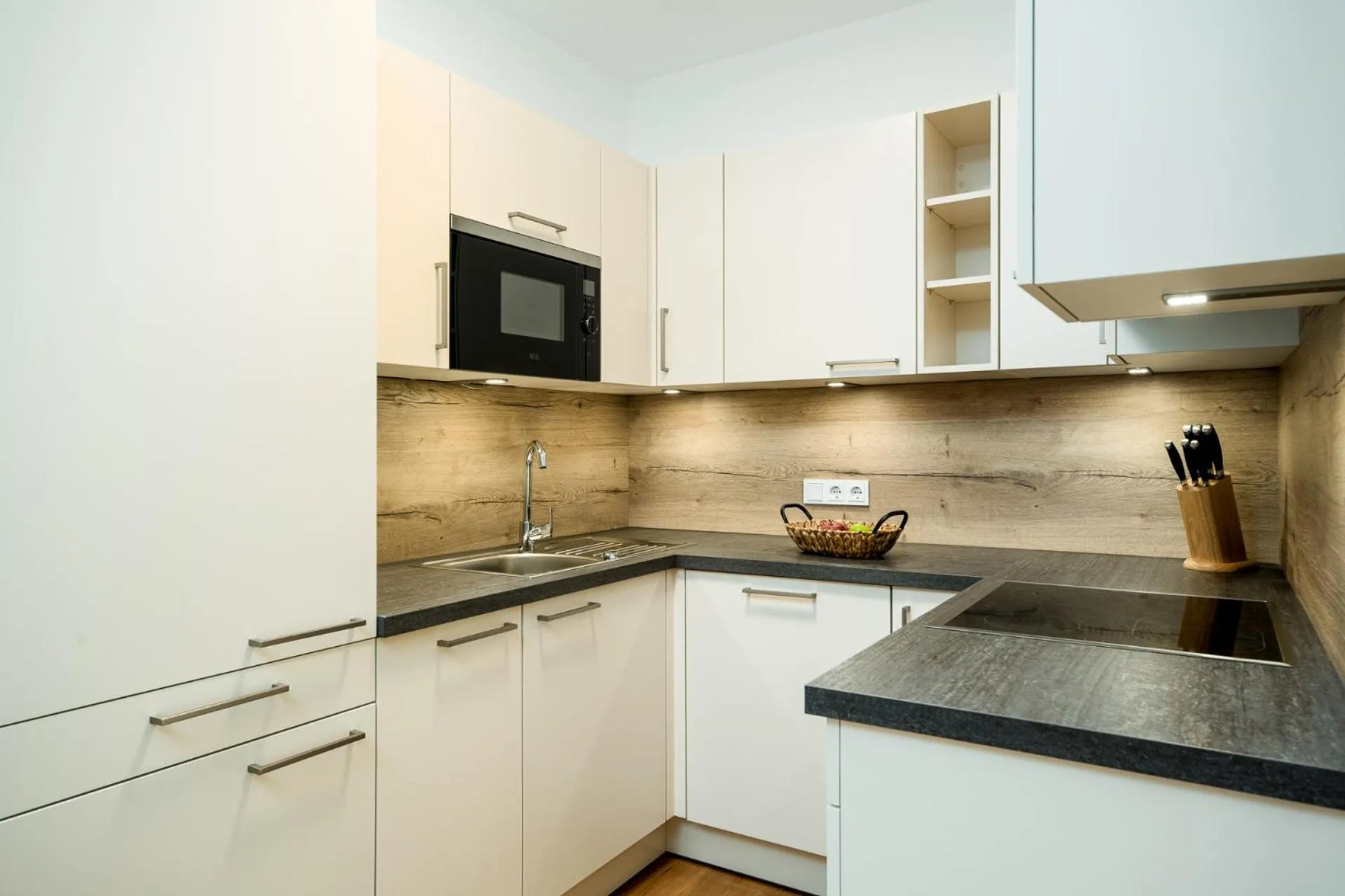 Kitchen or kitchenette in Apartmenthotel Sonnenhof