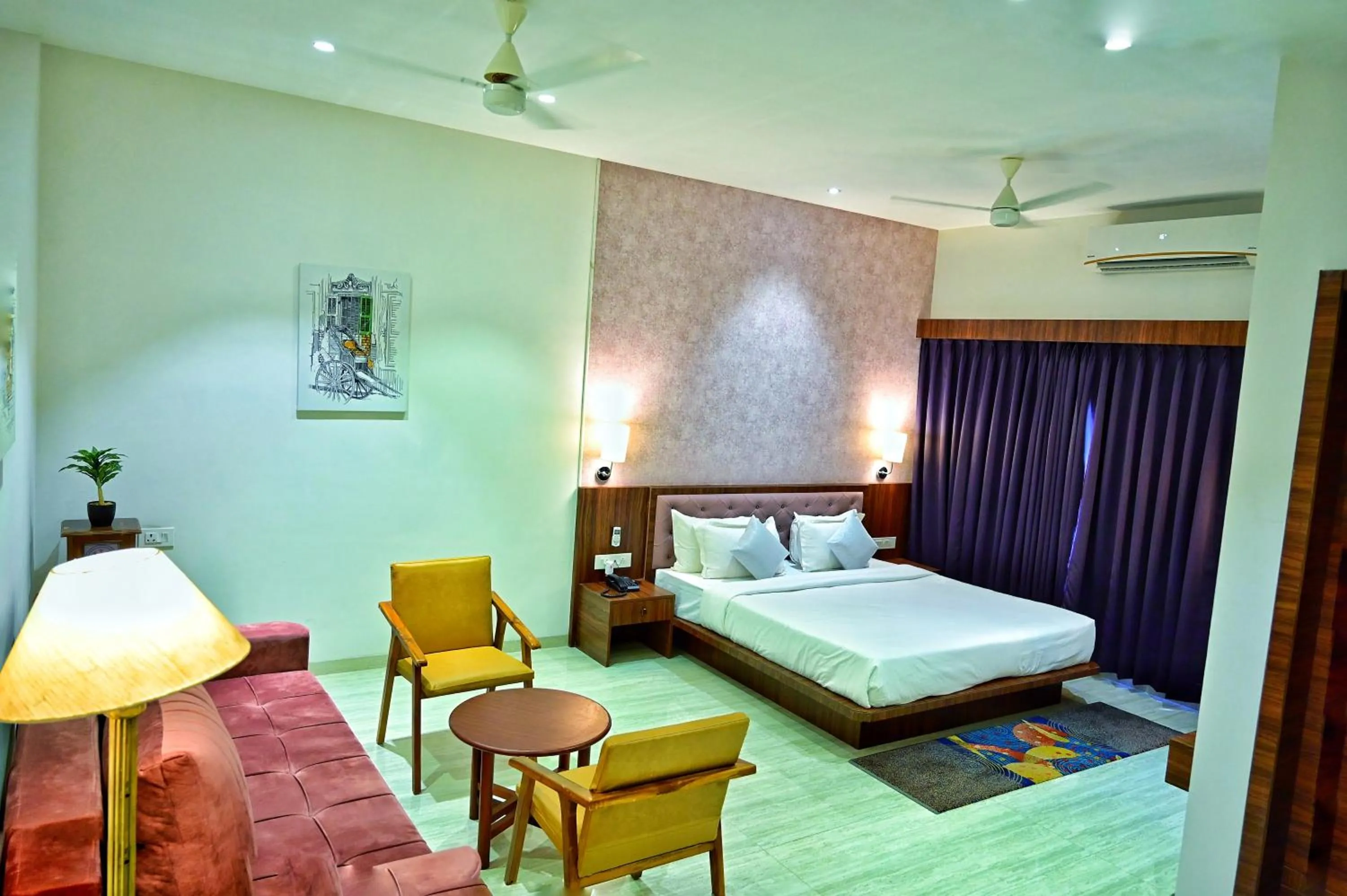 Bed in The One Hotel Nashik