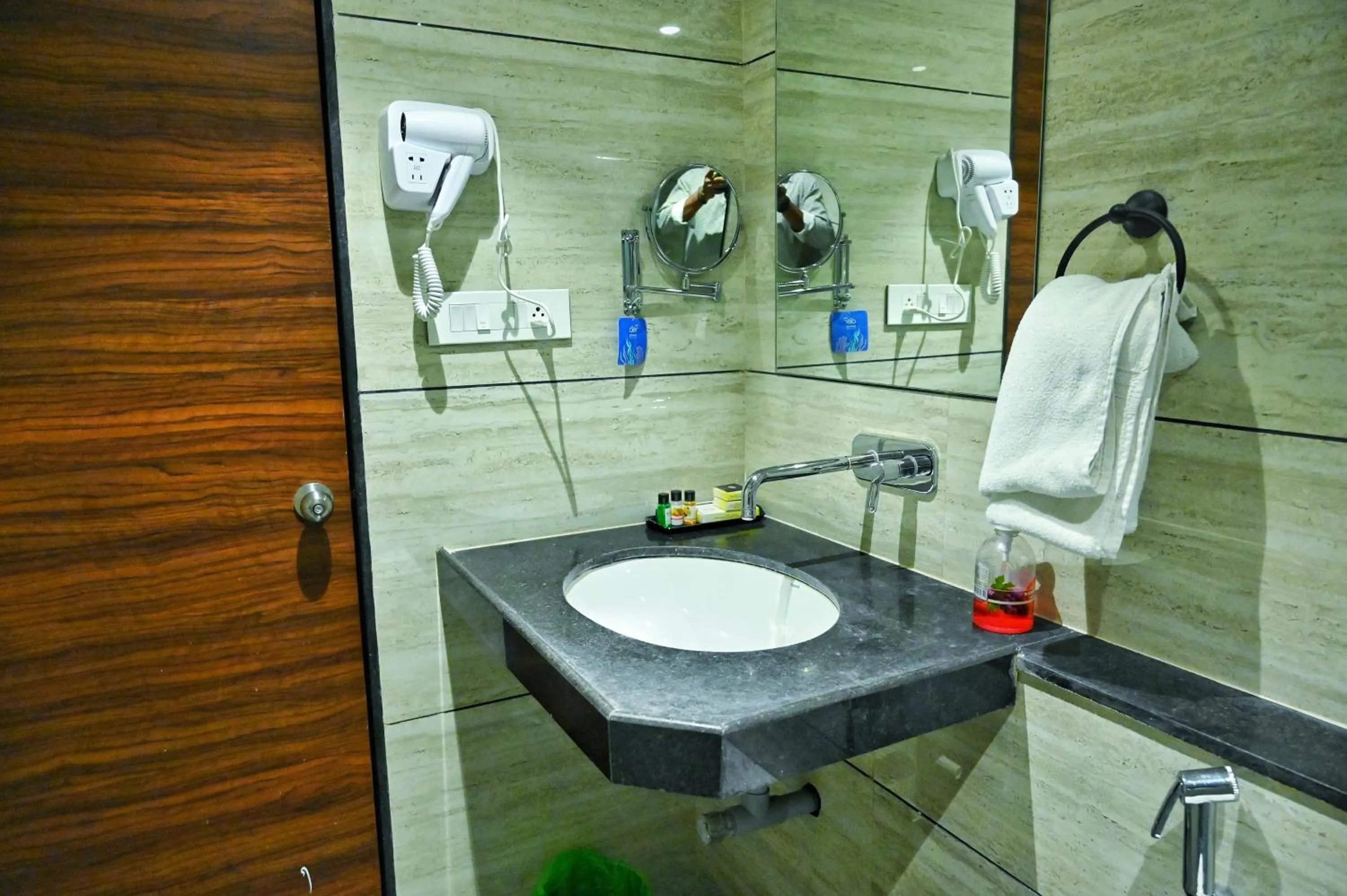 Bathroom in The One Hotel Nashik