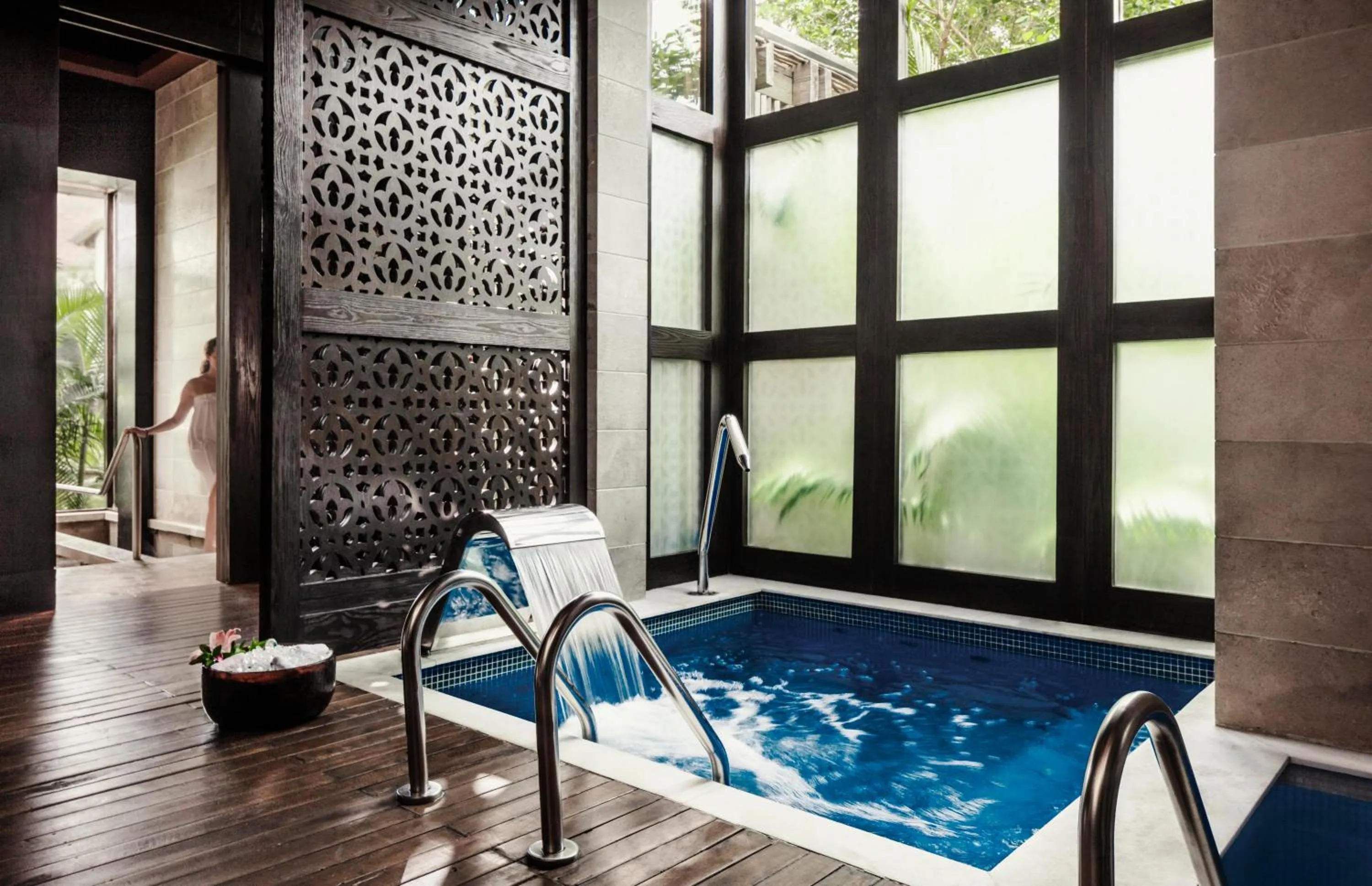 Hot Tub in Jungala Hotel at VidantaWorld Riviera Maya