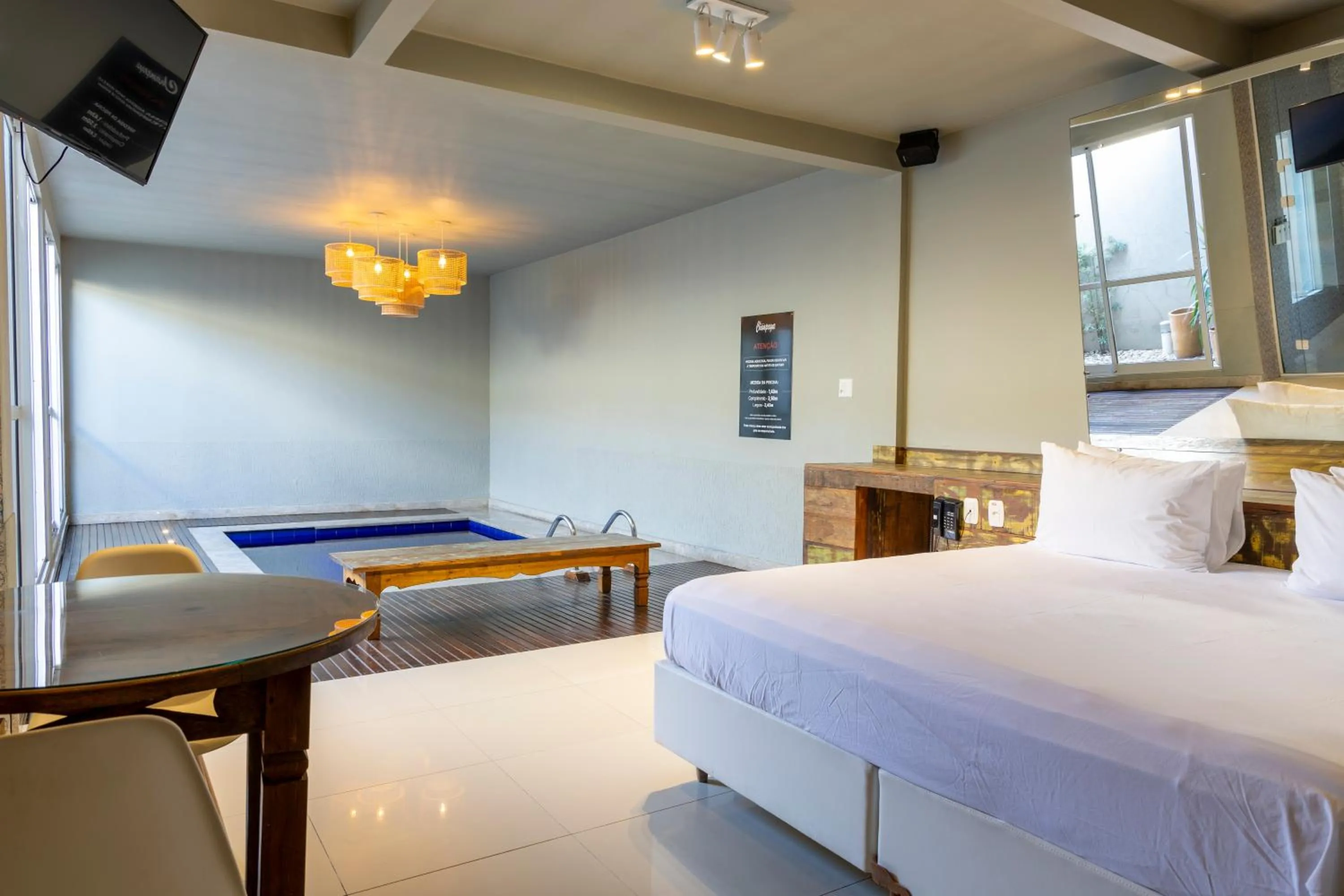 Junior Suite with Private Pool in Drops Motel e Hotel Tubarão