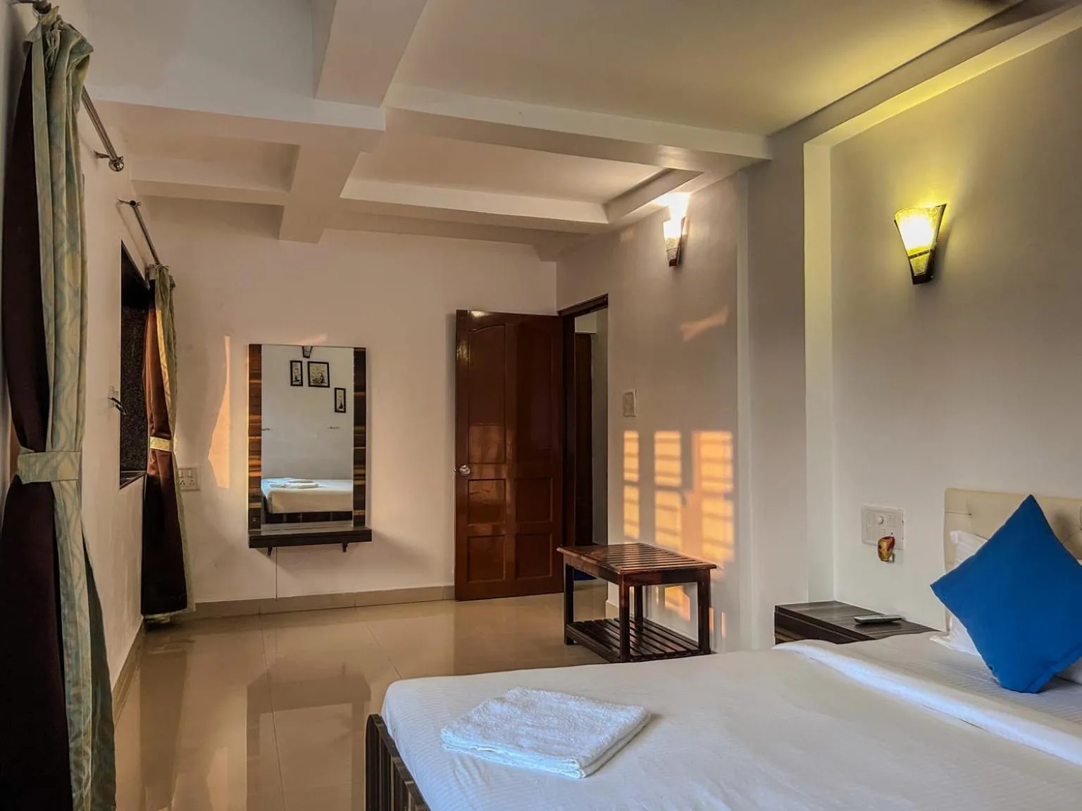 LA Costa Residency