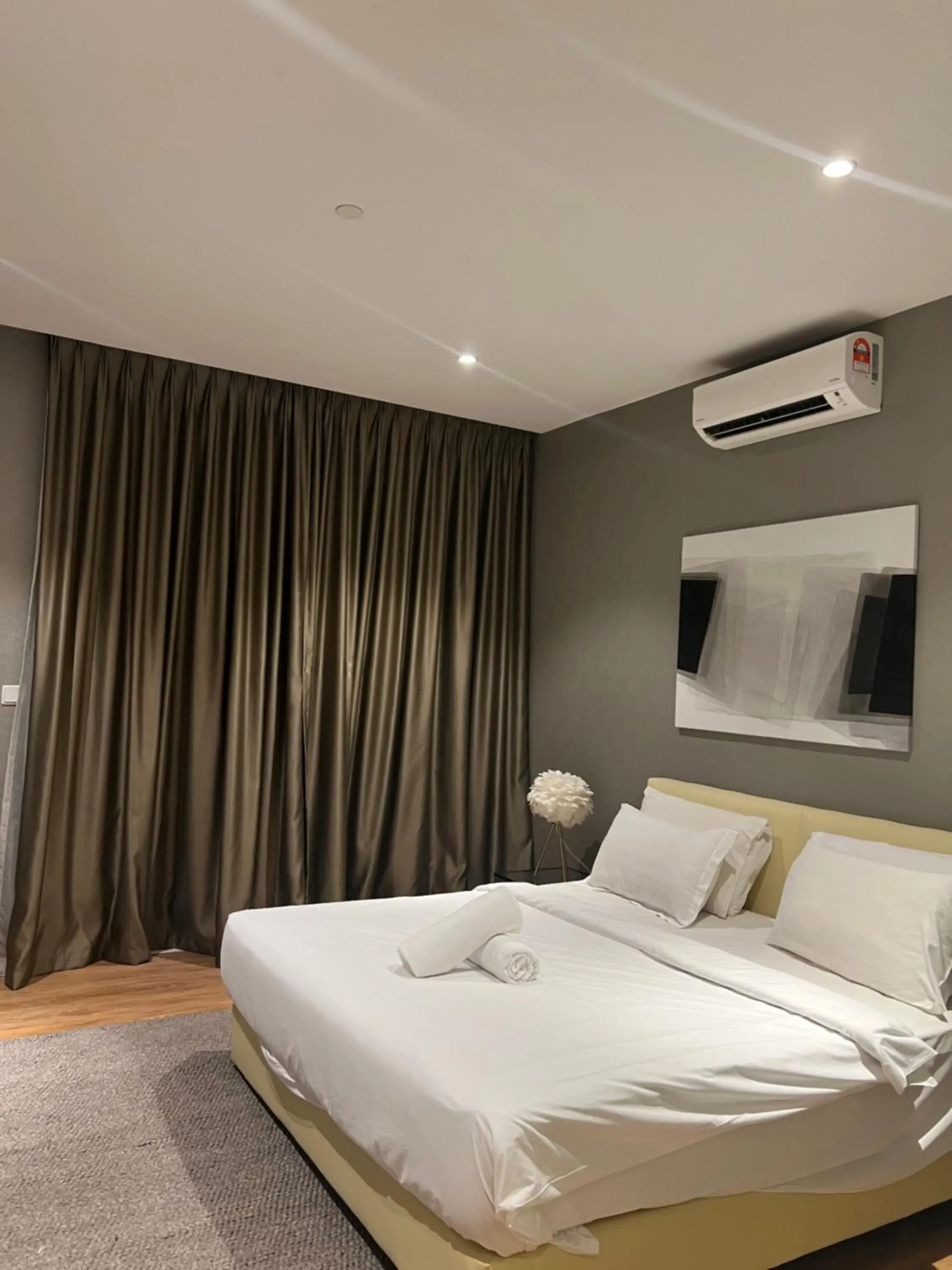 Two-Bedroom Deluxe Apartment with Balcony in Exclusive Suites At Quill Residences KLCC Two-Bedroom Deluxe Apartment with Balcony in Exclusive Suites At Quill Residences KLCC