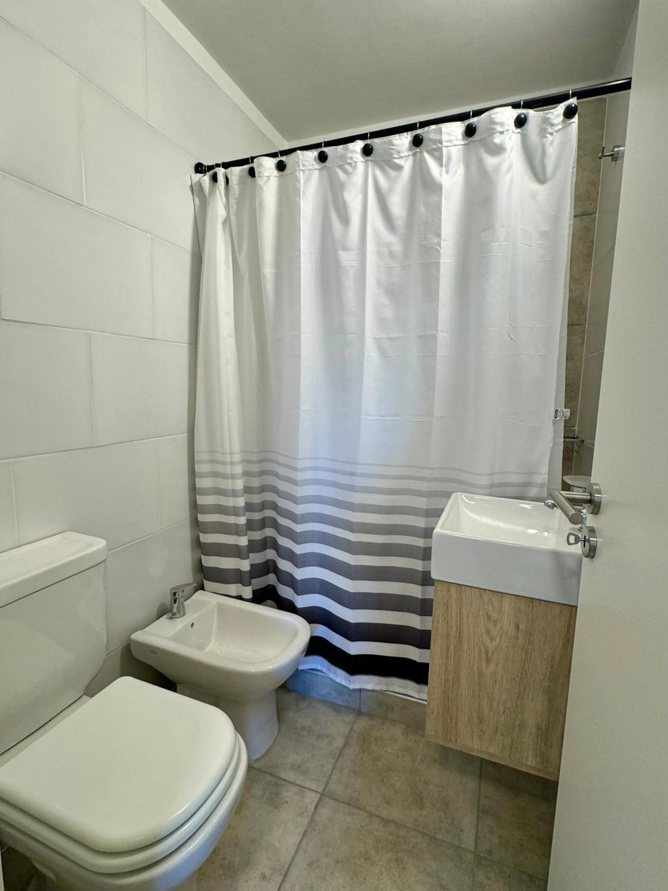 Bathroom in Rent a Flat Nueva Cordoba