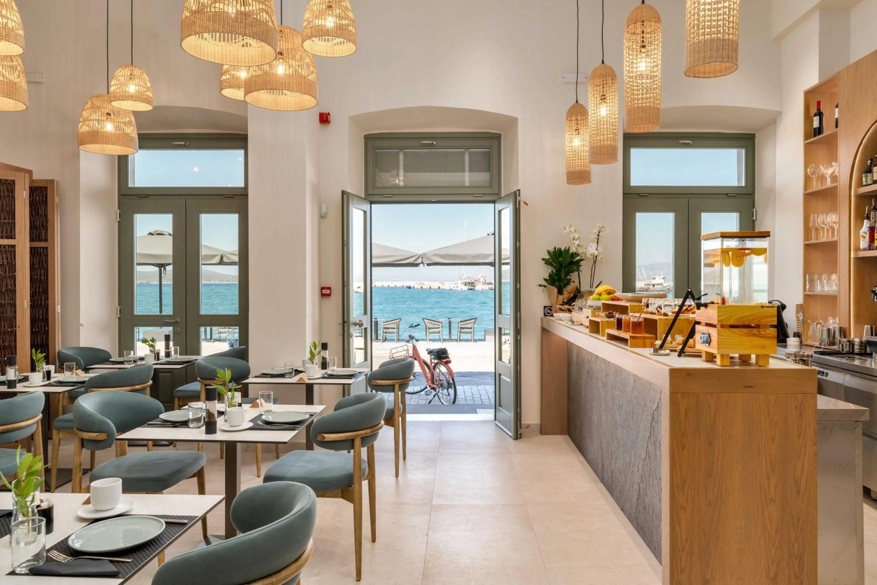 Restaurant/places to eat in YeeOn Boutique Hotel, Gythio - Historic Hotels of Europe