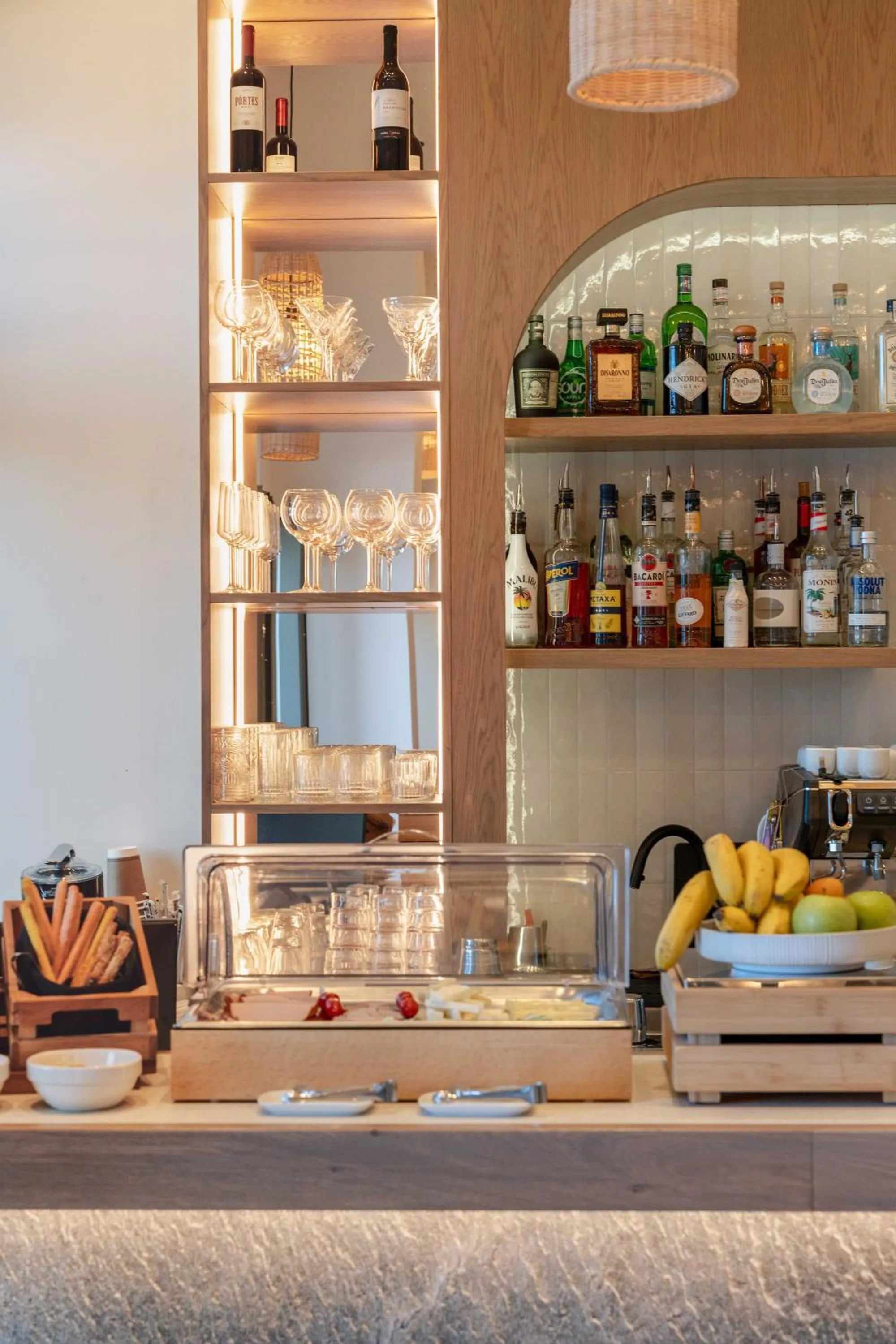 Restaurant/places to eat in YeeOn Boutique Hotel, Gythio - Historic Hotels of Europe